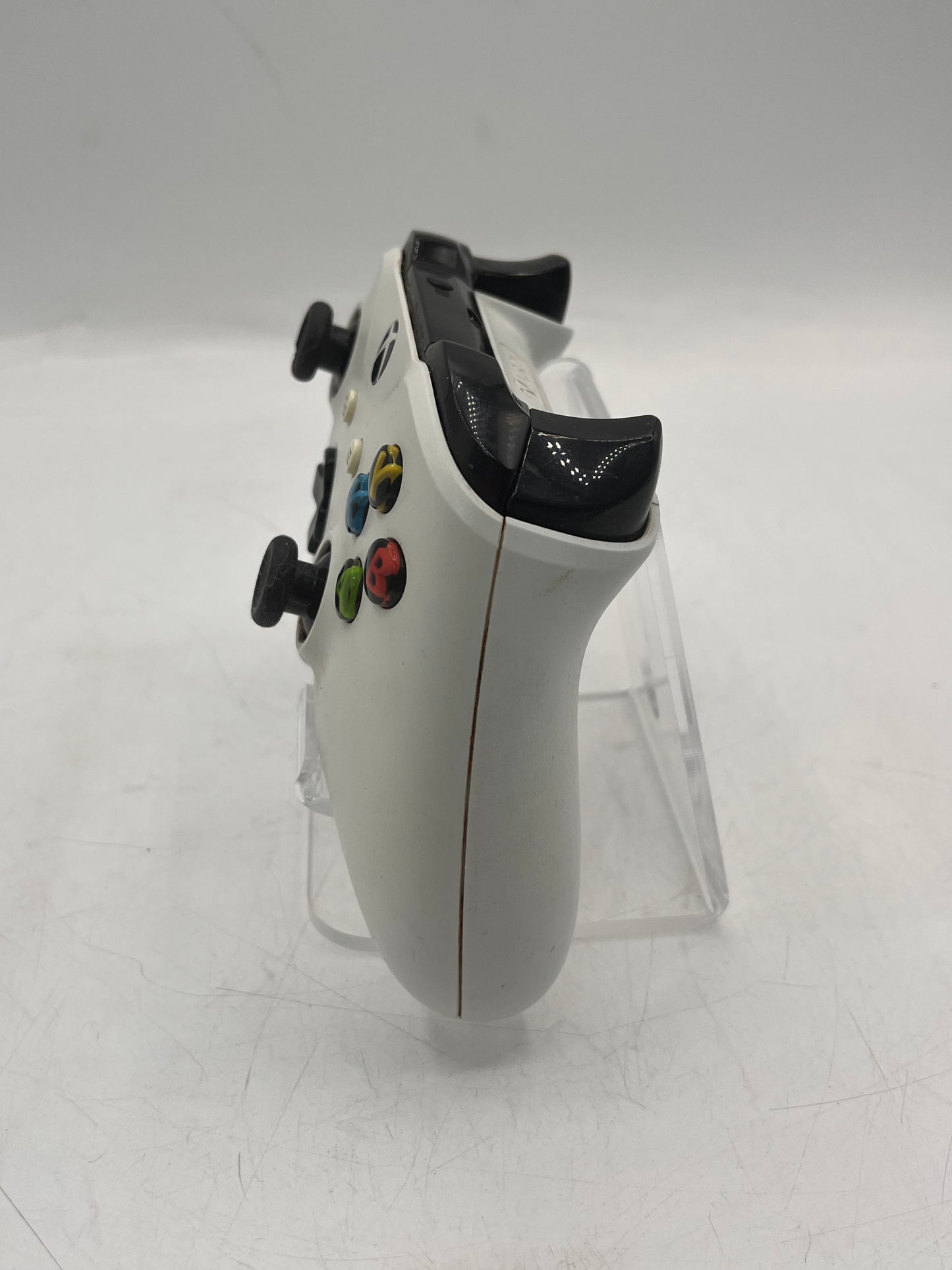 Microsoft Xbox One S 1681 1TB White w/ Controller