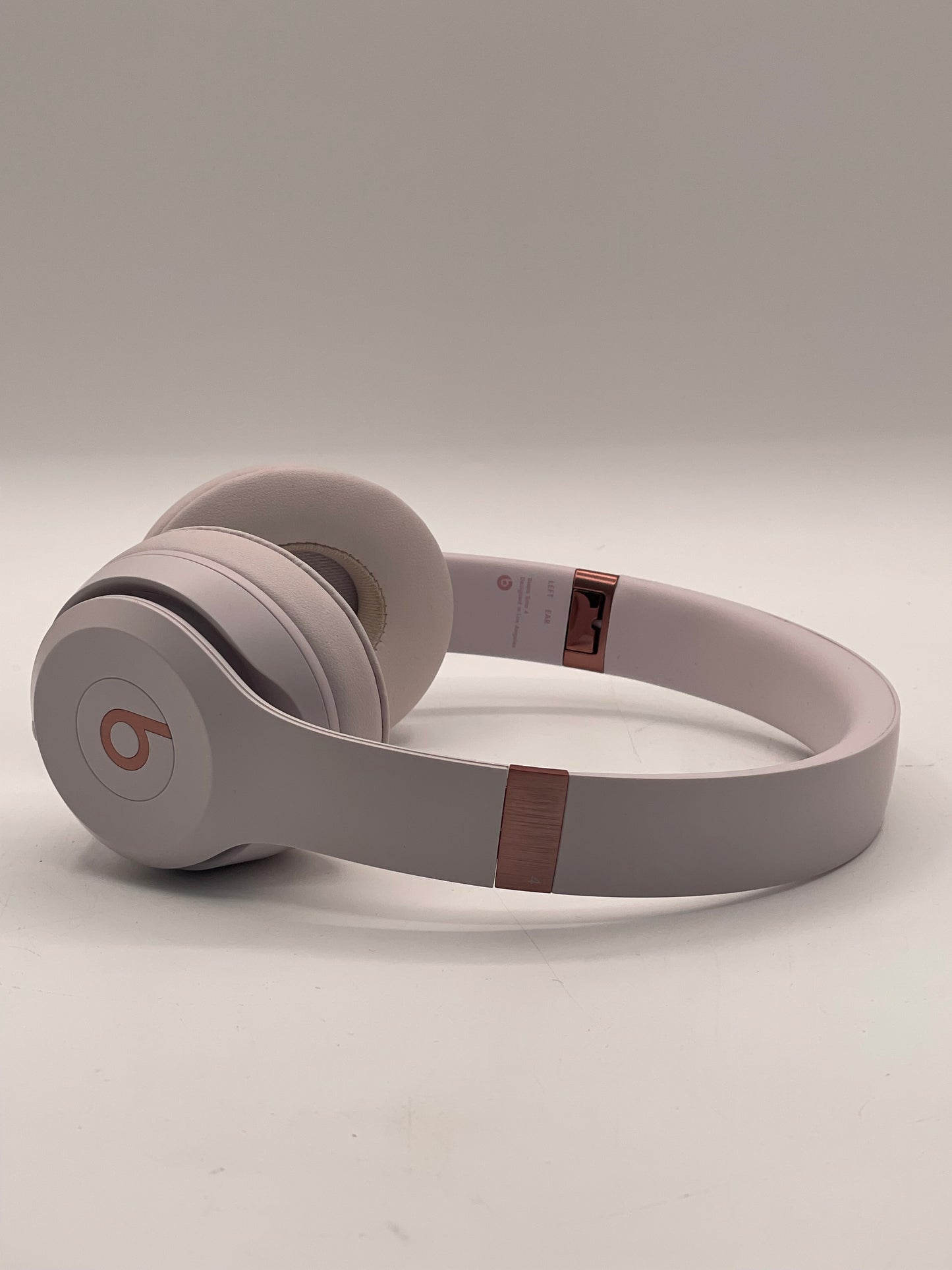 Beats Solo 4 True Wireless On-Ear Headphones - Cloud Pink Excellent Condition