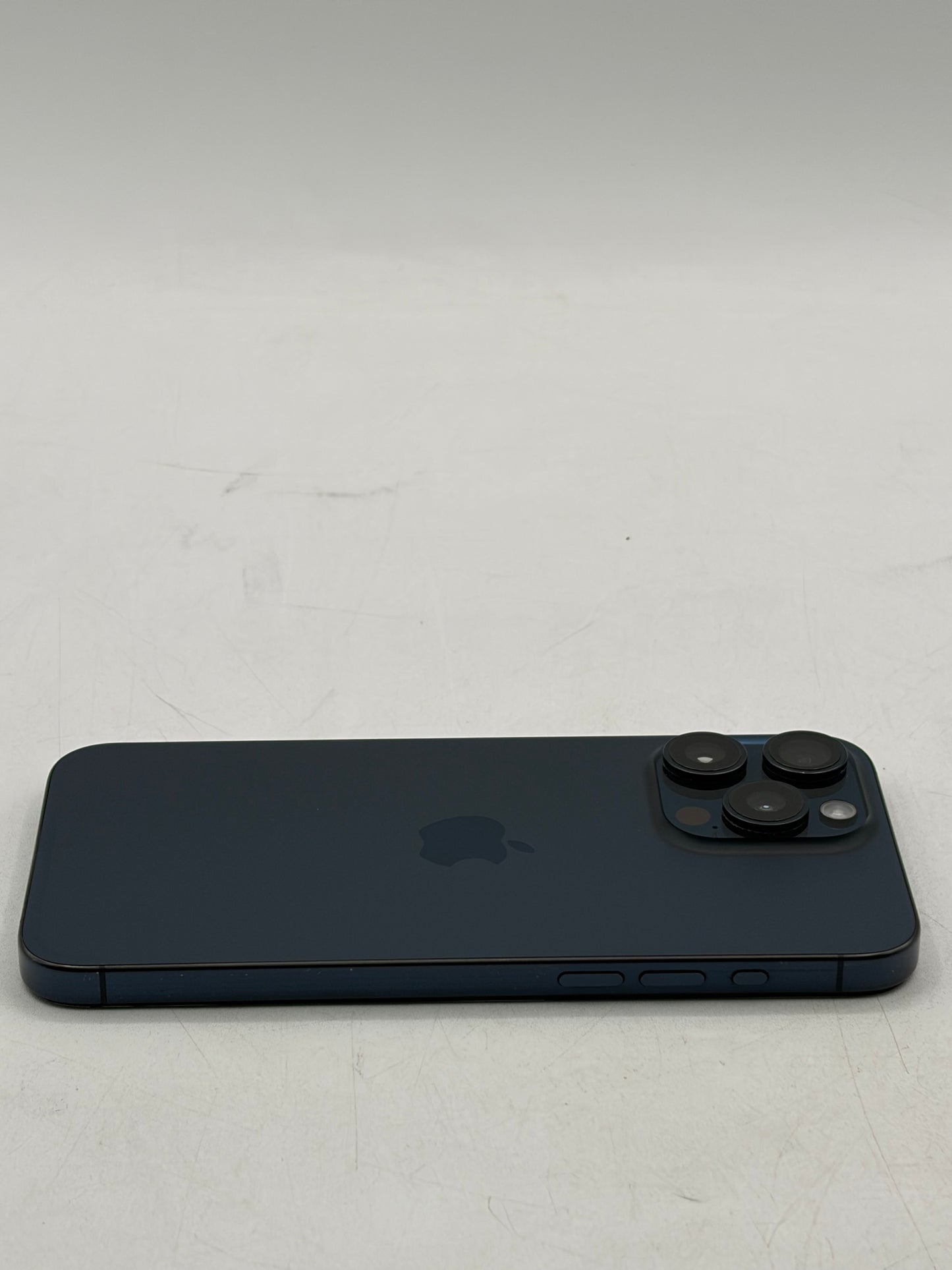 Unlocked Apple iPhone 15 Pro Max 256GB - Blue Titanium