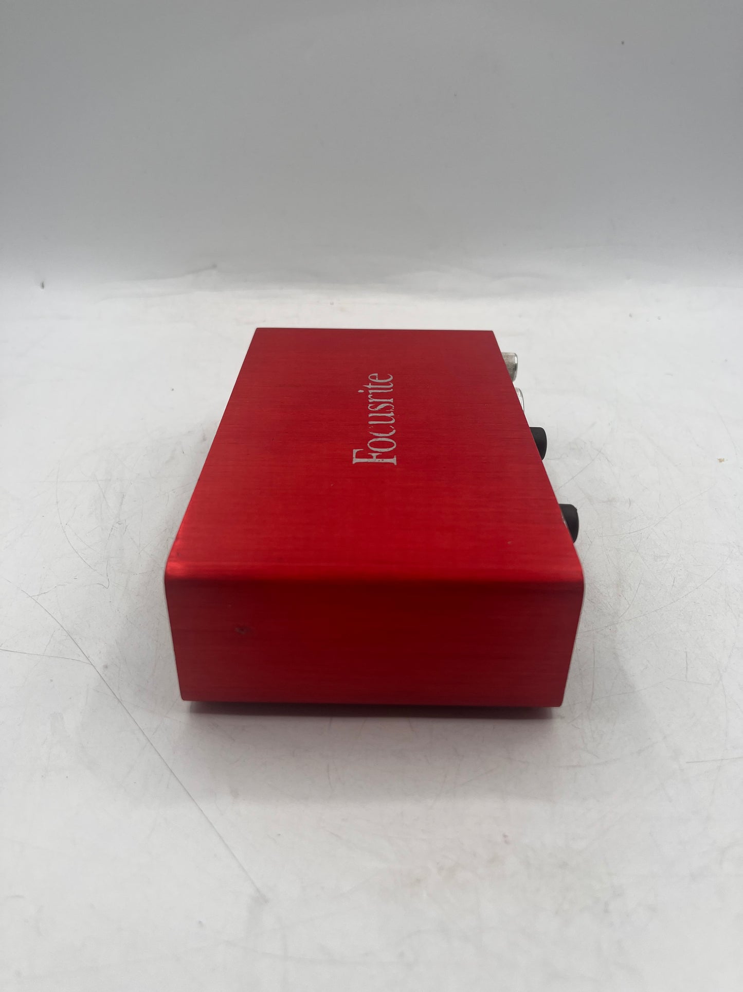 Focusrite Scarlett 2i2 2nd Gen 2-Channel USB Audio Interface