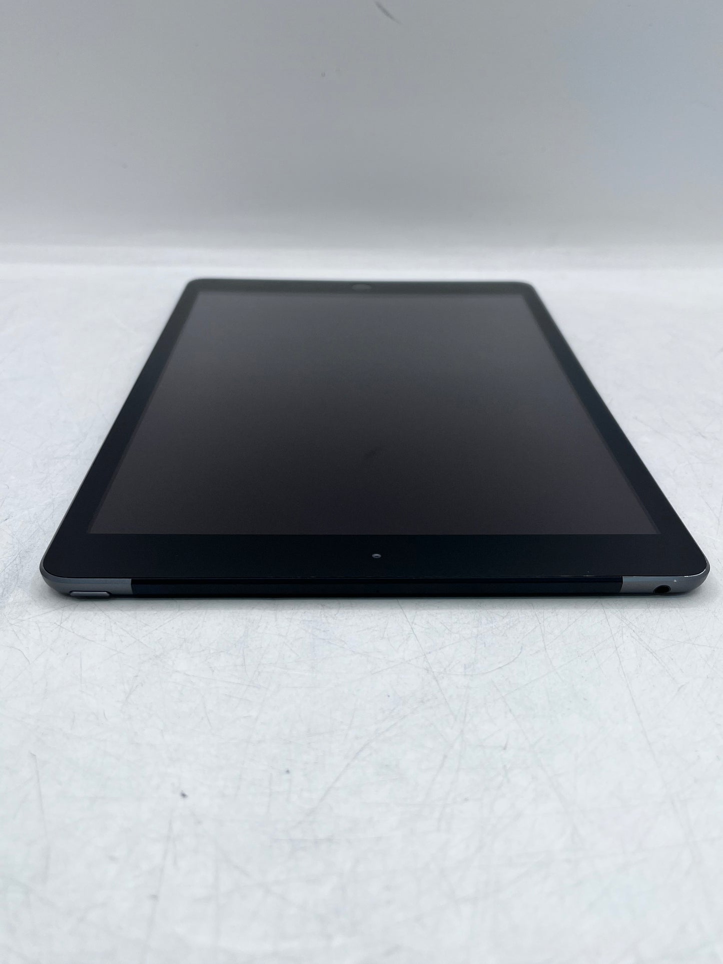 Apple iPad (7th Gen) A2200 32GB  Remotely Managed -  Space Gray