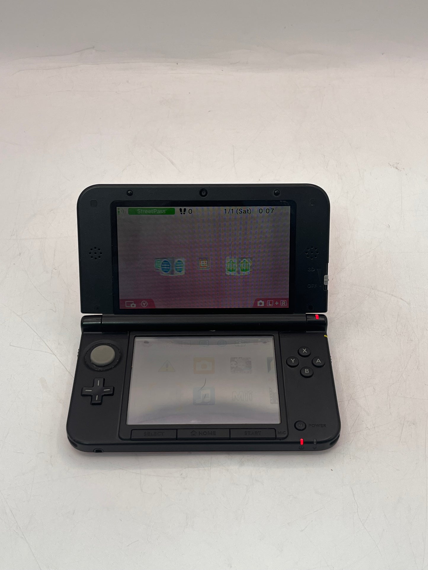 Nintendo 3DS XL (SPR-001) 2012 4GB Red
