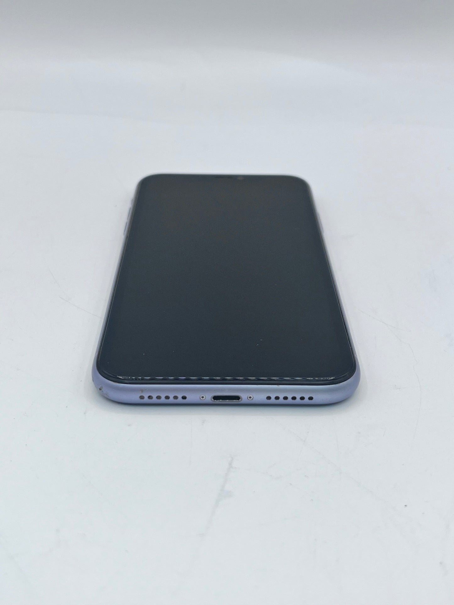 Unlocked Apple iPhone 11 A2111 NWKR2LL/A 64GB Smartphone - Purple READ
