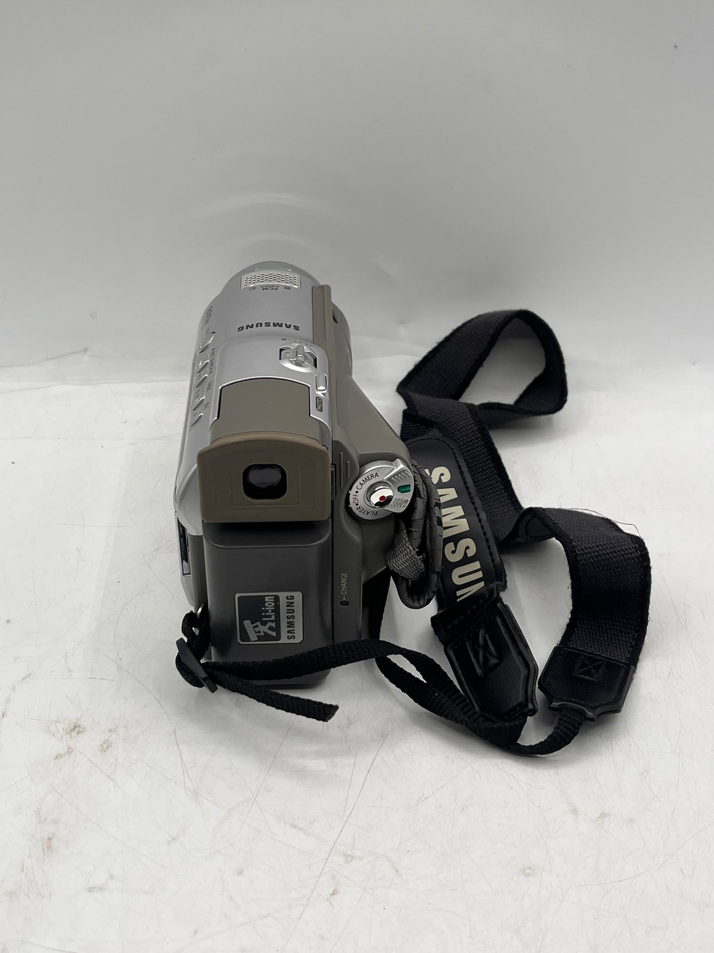 Samsung SCD23 SC-D23/XAA 0.3MP Mini DV Camcorder w/ Charger Tested