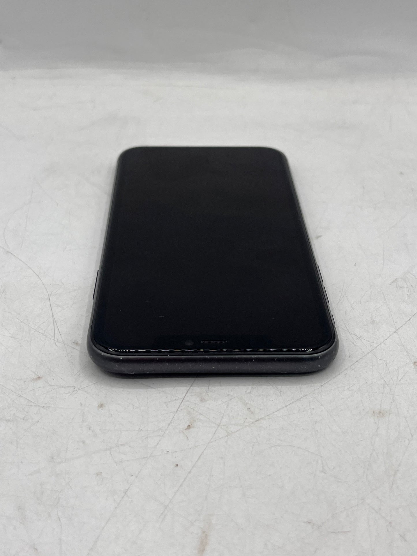 Unlocked Apple iPhone 11 128GB A2221 MWM02QL/A Smartphone Black