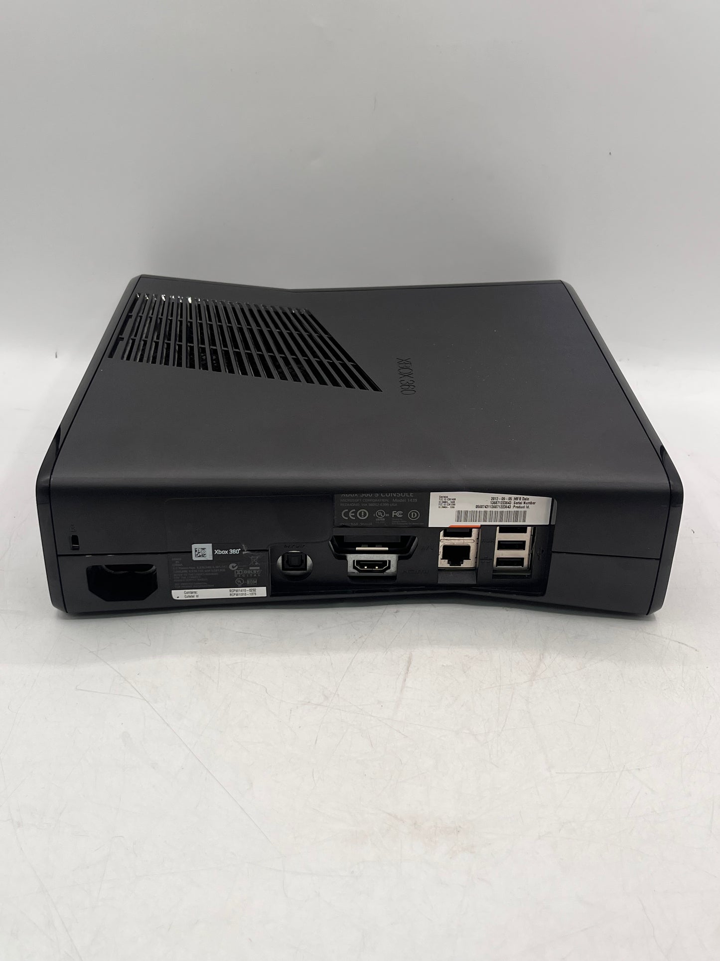 Microsoft Xbox 360 S (1439) 2010 250GB Video Game Console Black