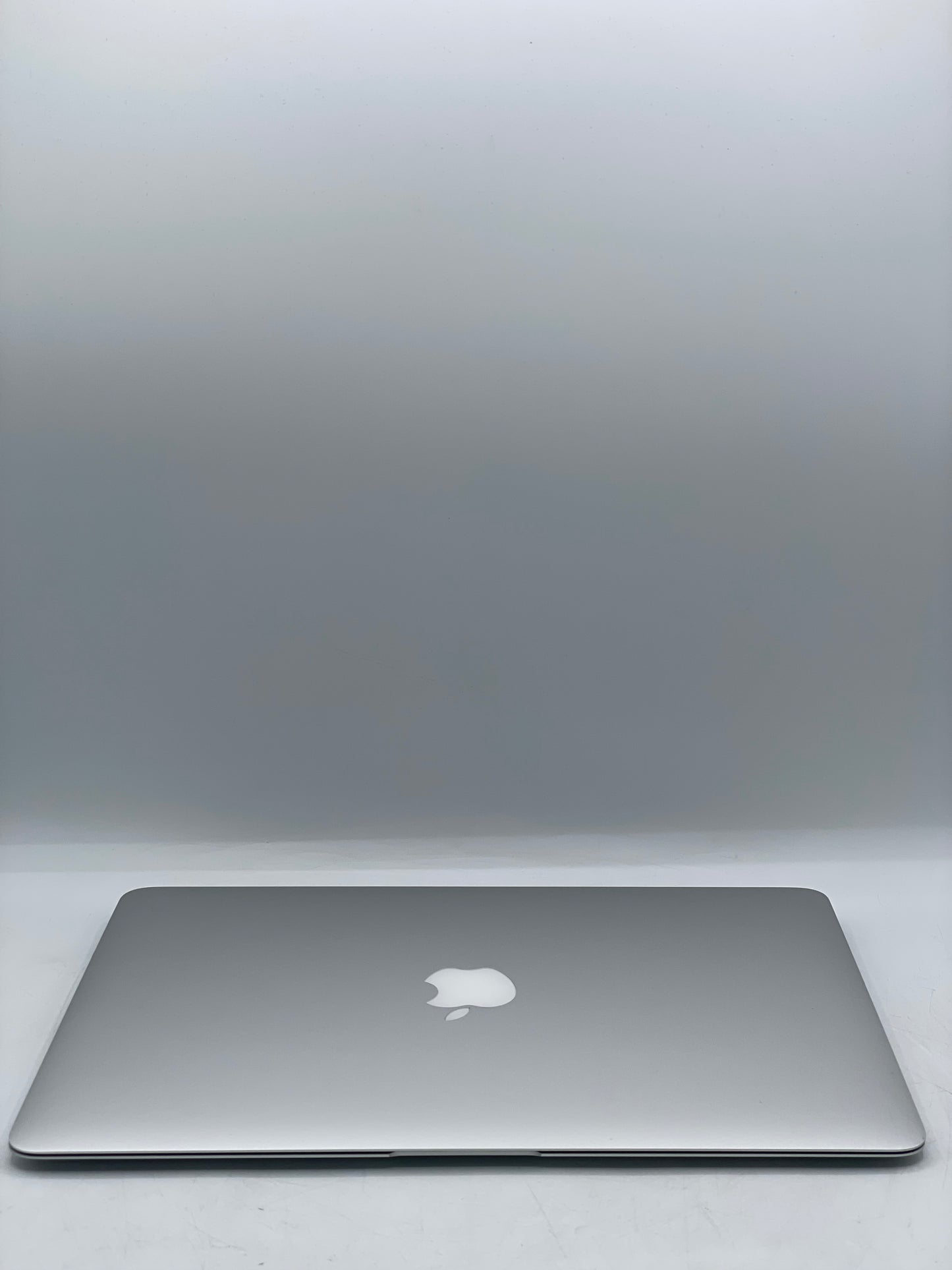 Apple MacBook Air 13" A1466/ MQD32LL/A (2017) - Silver - READ