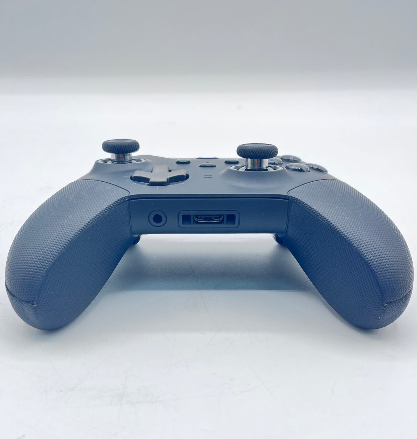 Used Microsoft Xbox Elite Series 2 Controller - Black