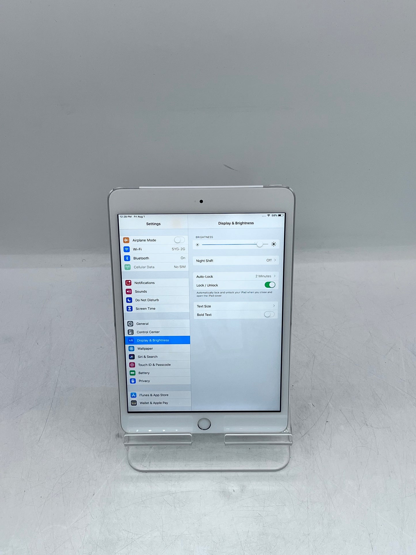 Apple iPad Mini (3rd Gen) A1600 MH3F2LL/A 64GB, Wi-Fi + 4G Unlocked - Silver