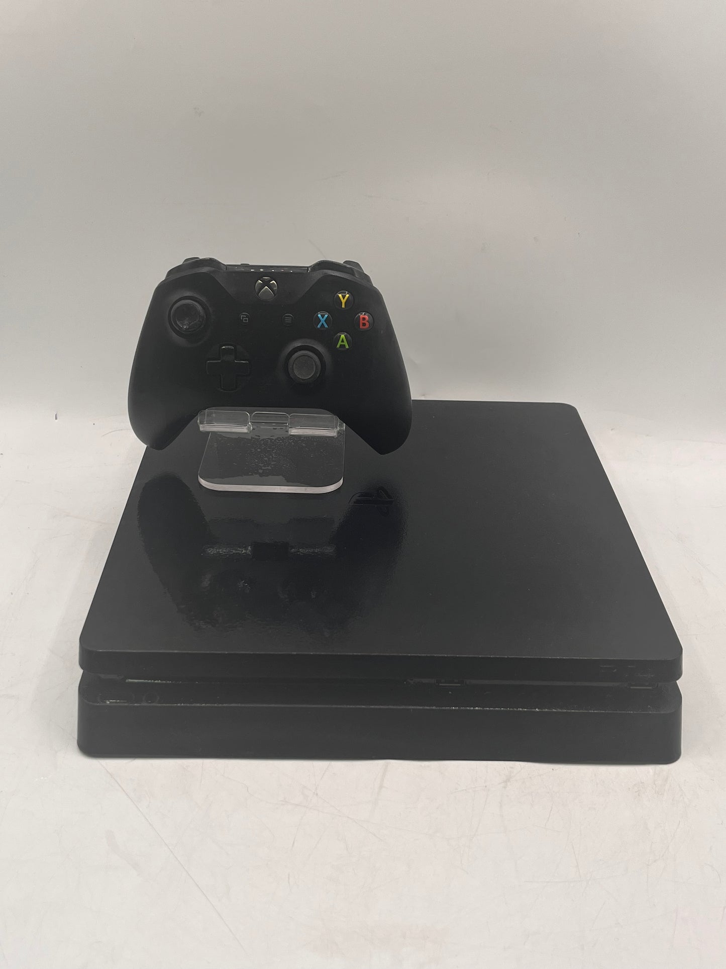 Sony PS4 Slim CUH-2215B 1TB Console w/ Controller Broken