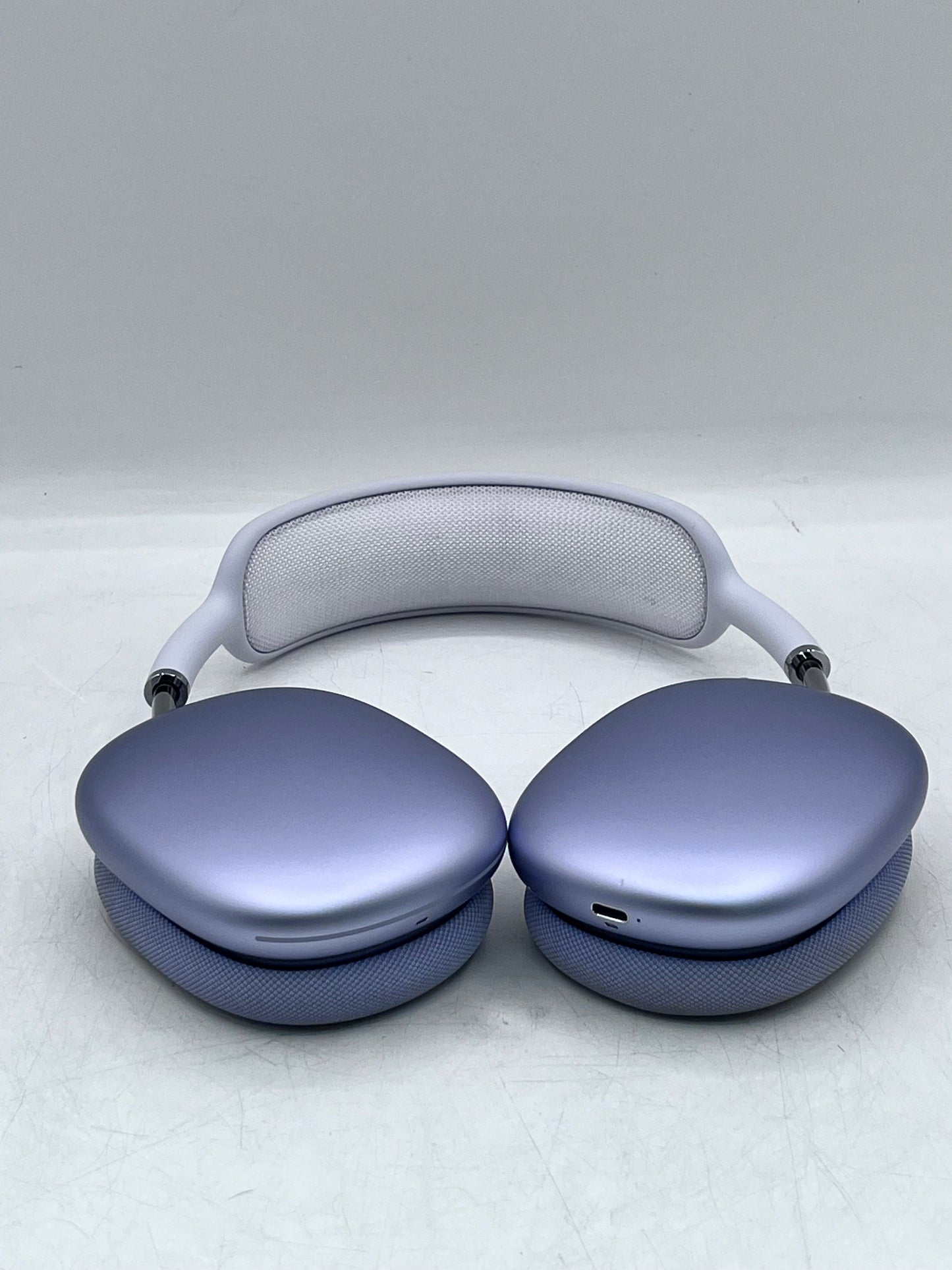 Apple AirPod Pro Max Headphones Case Purple USB-C Bluetooth Noise Cancellation