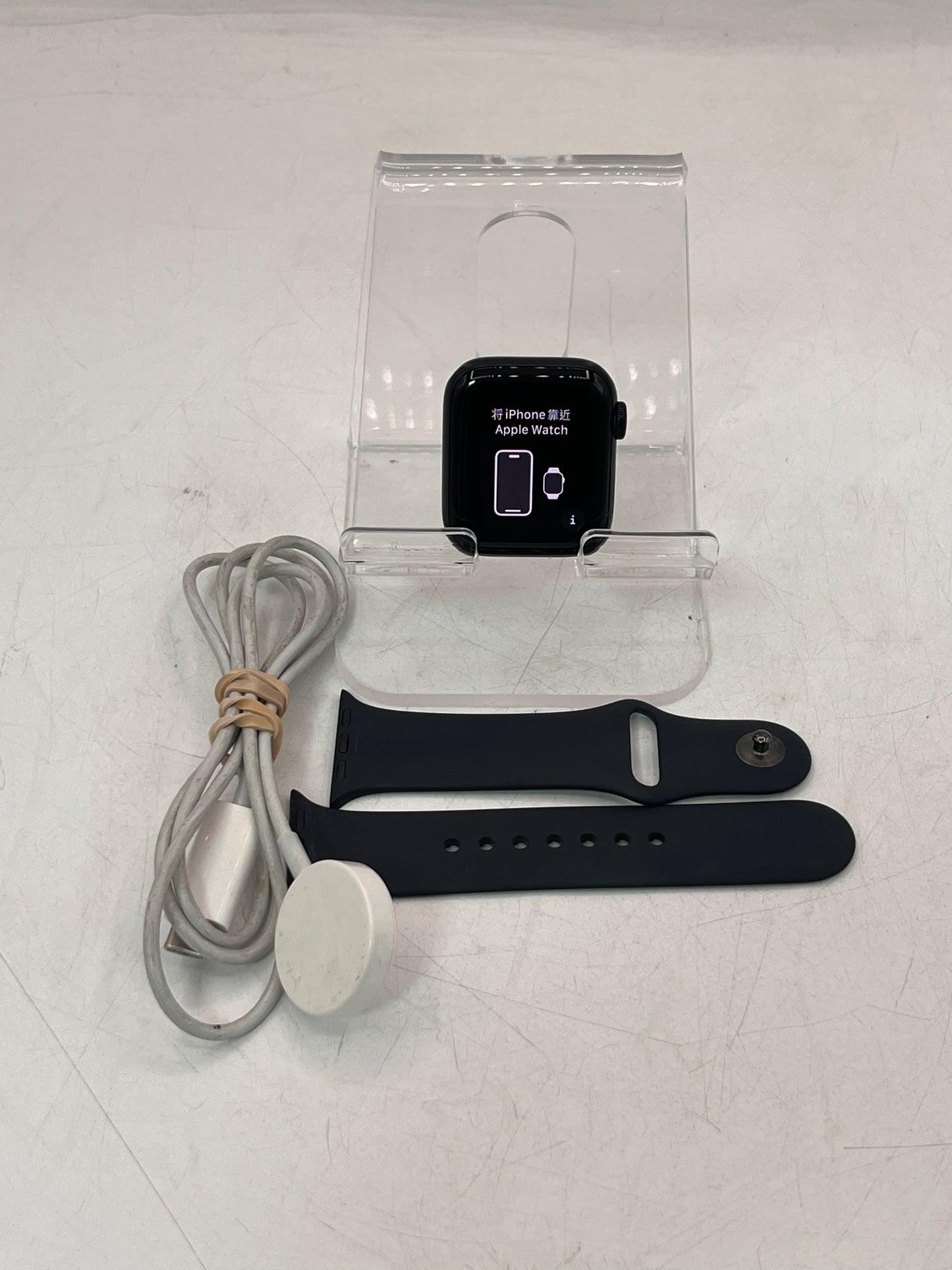 Apple Watch SE 2 A2726 (2022) 40mm Midnight Aluminum GPS and Cellular