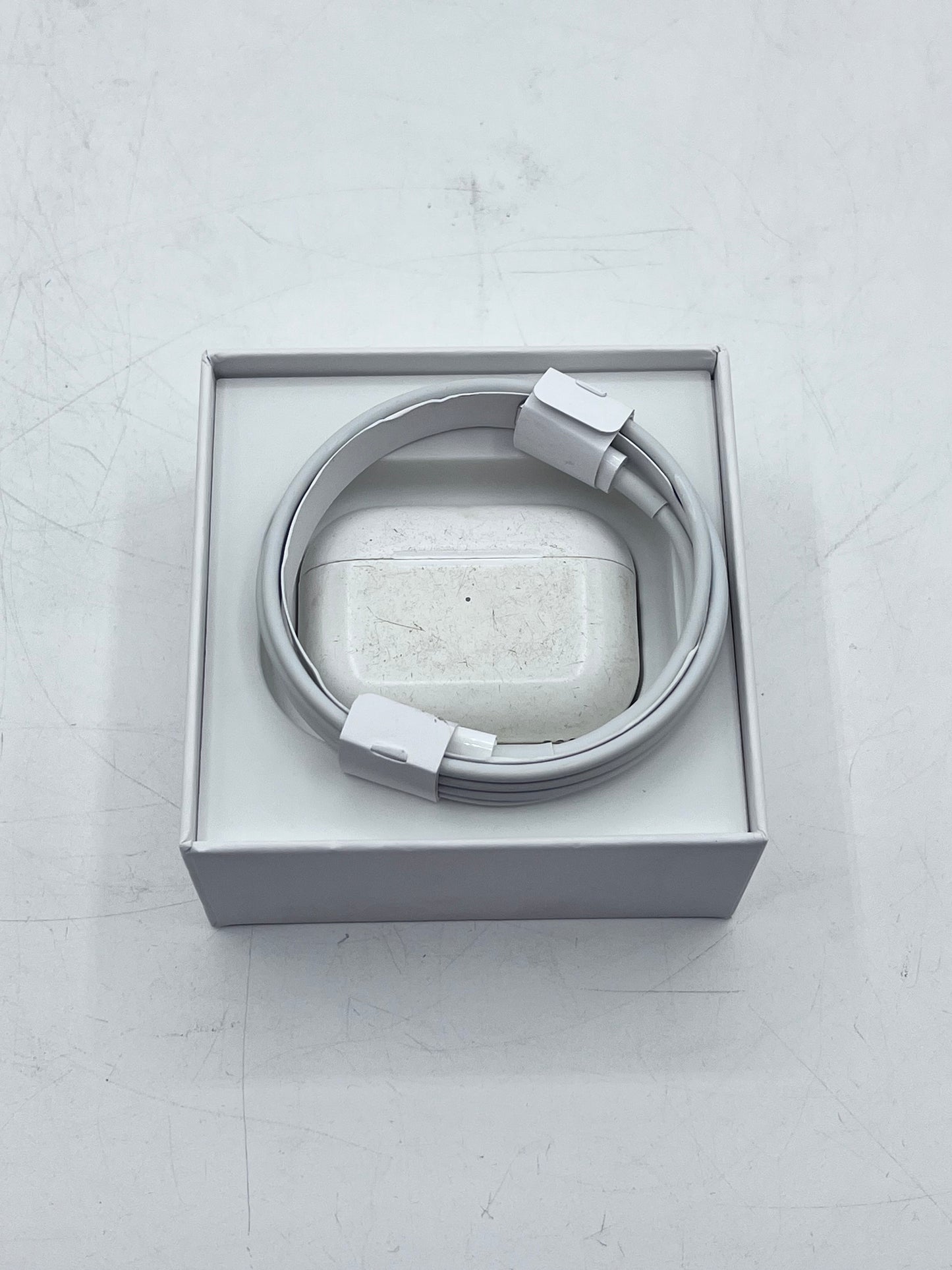 Apple AirPods Pro (2nd Gen) with Box MQD83ZP/A A2931 A2700