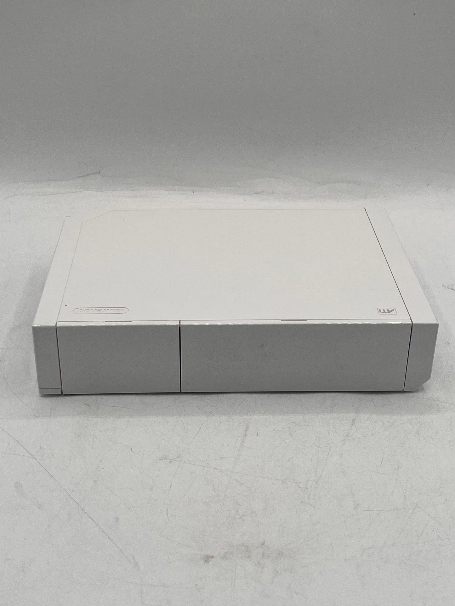 Nintendo Wii (RVL-001) 2006 512MB Console White