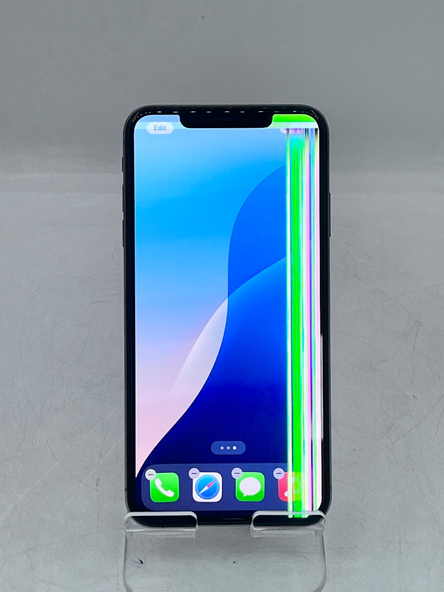 Unlocked Apple iPhone XS Max 64GB Gold A1921 MT5C2VC/A Cracked Screen