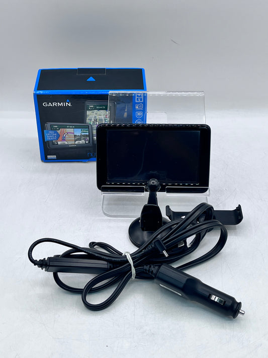 Garmin Nuvi 2555LM 5” GPS Navigator with Mount Bundle