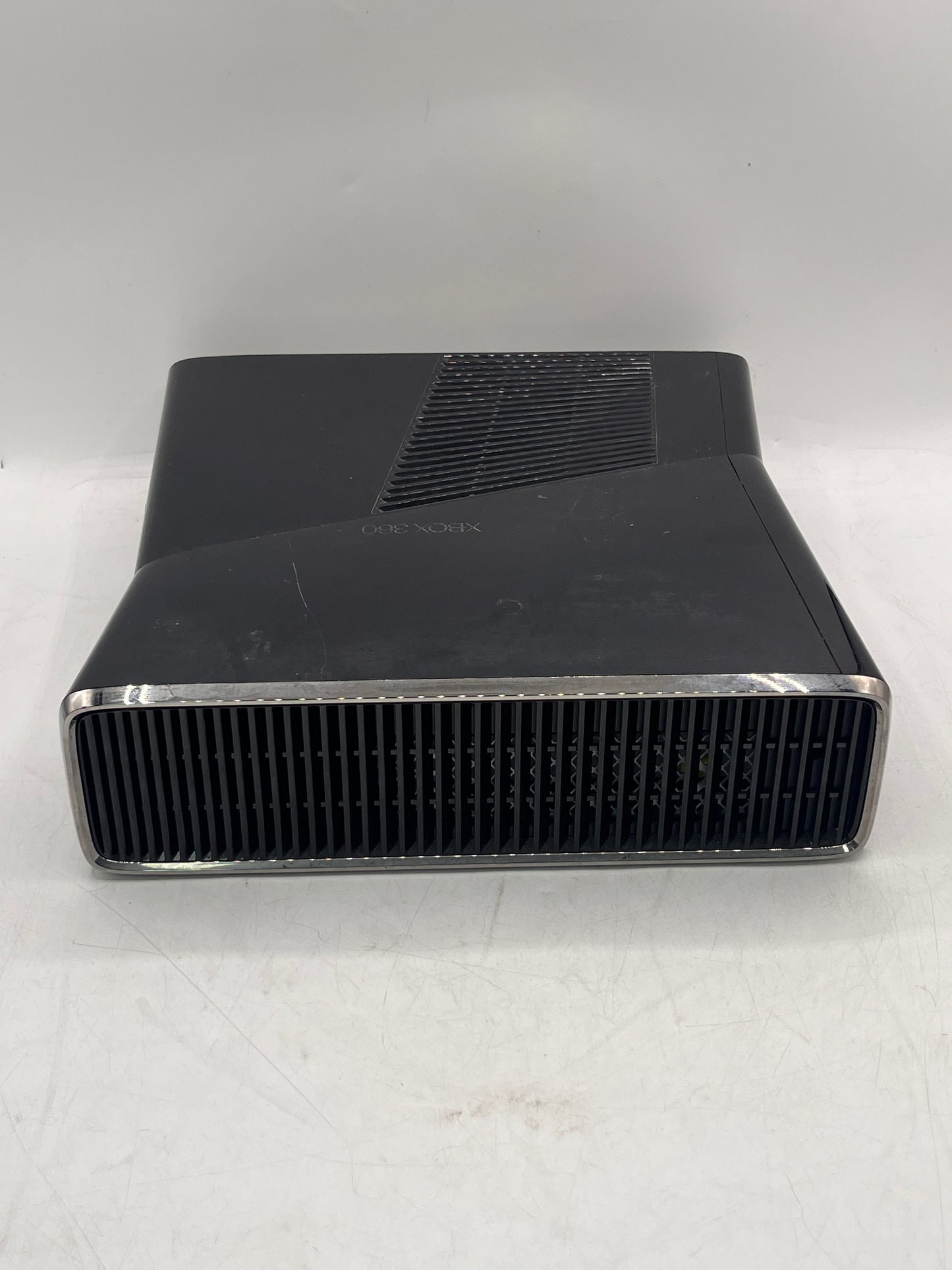 Microsoft Xbox 360 S (1439) 2010 250GB Black Video Game System