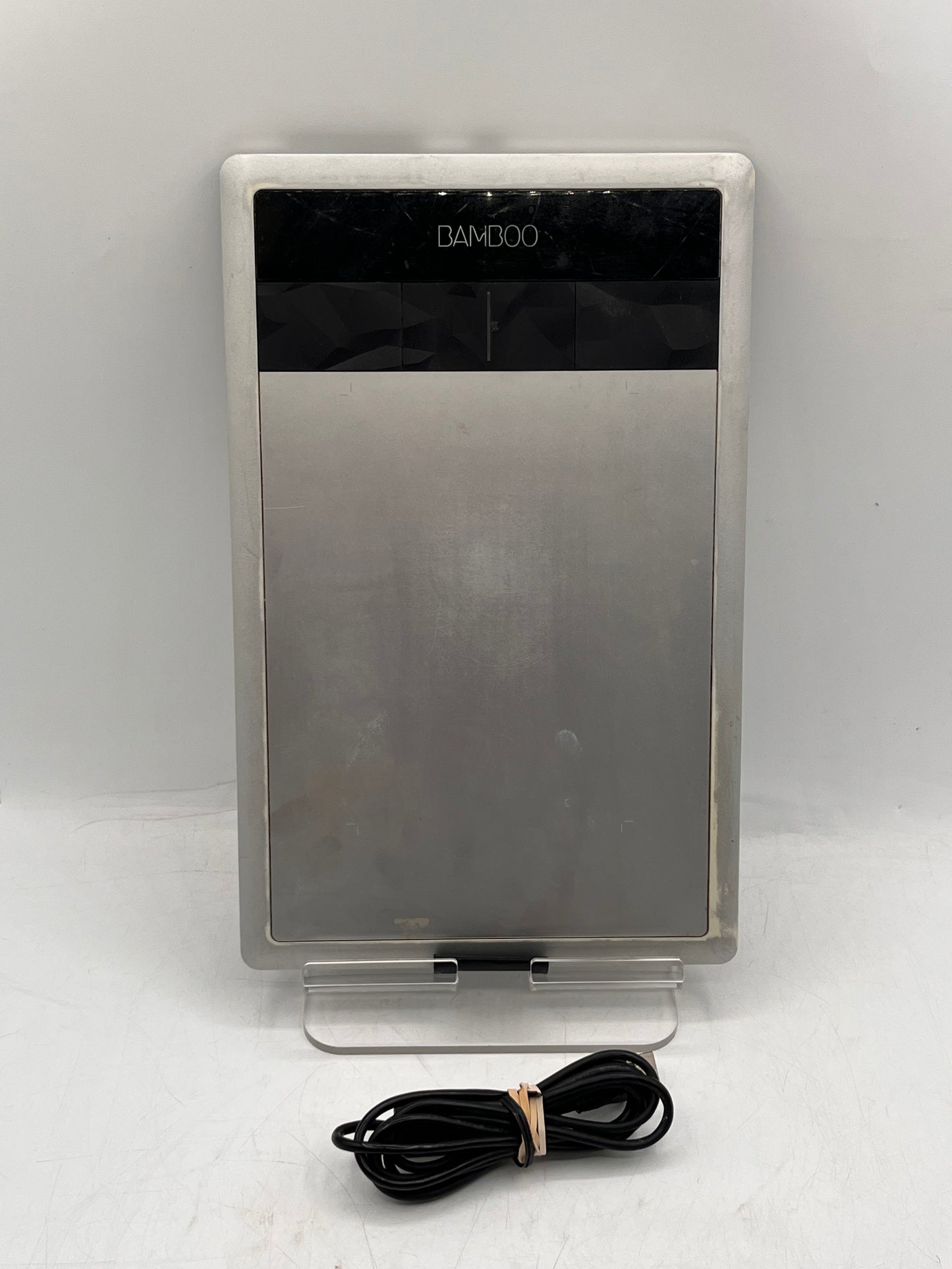 Wacom CTH-470 Tablet - Silver/Black