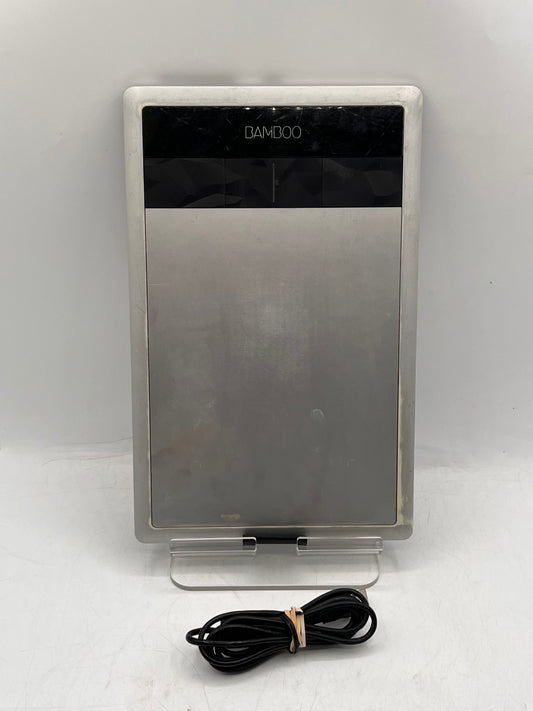 Wacom CTH-470 Tablet - Silver/Black