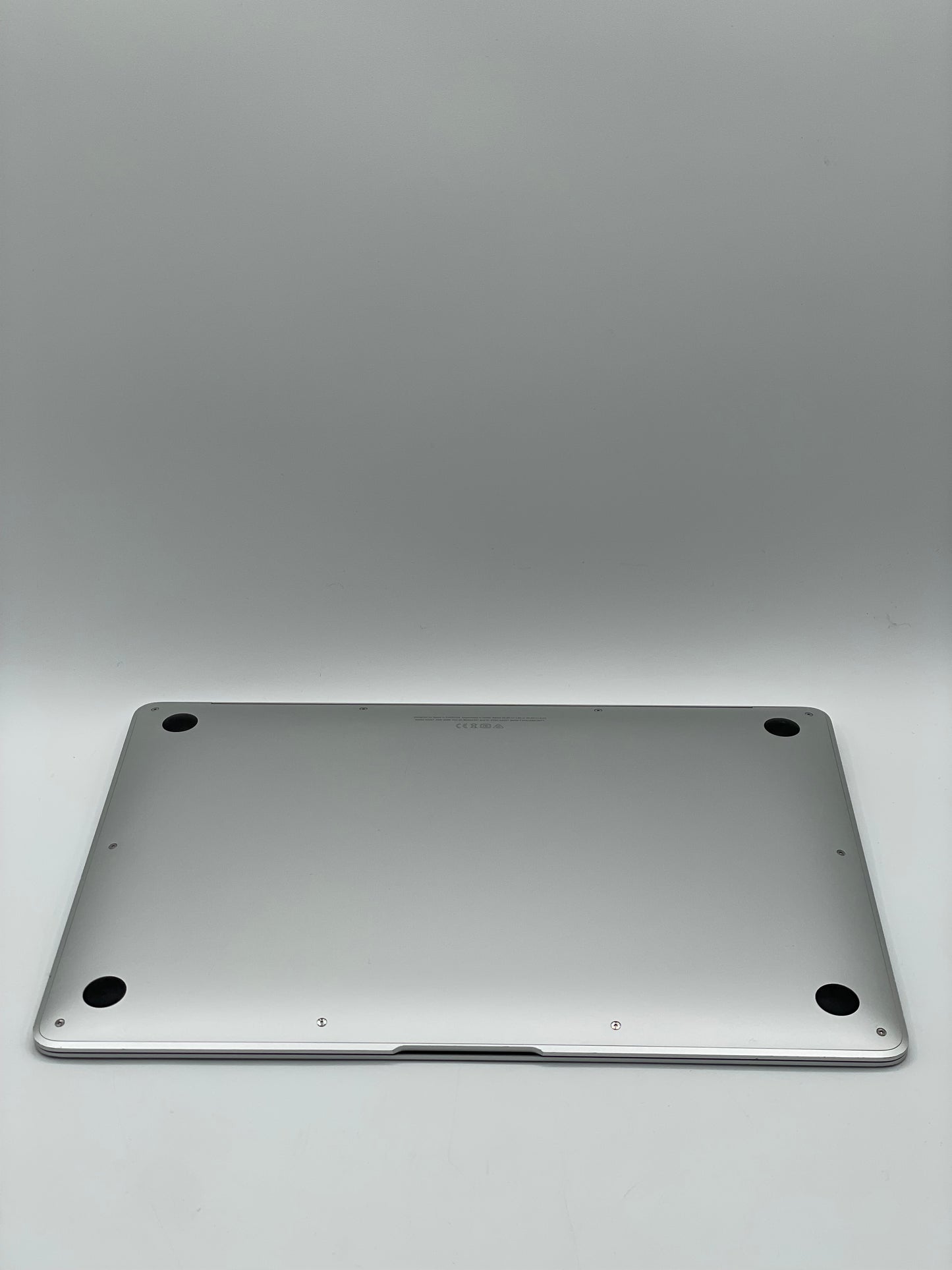 2020 Apple MacBook Air 13.3" M1 7C 8GB 256GB A2337 REMOTELY MANAGED