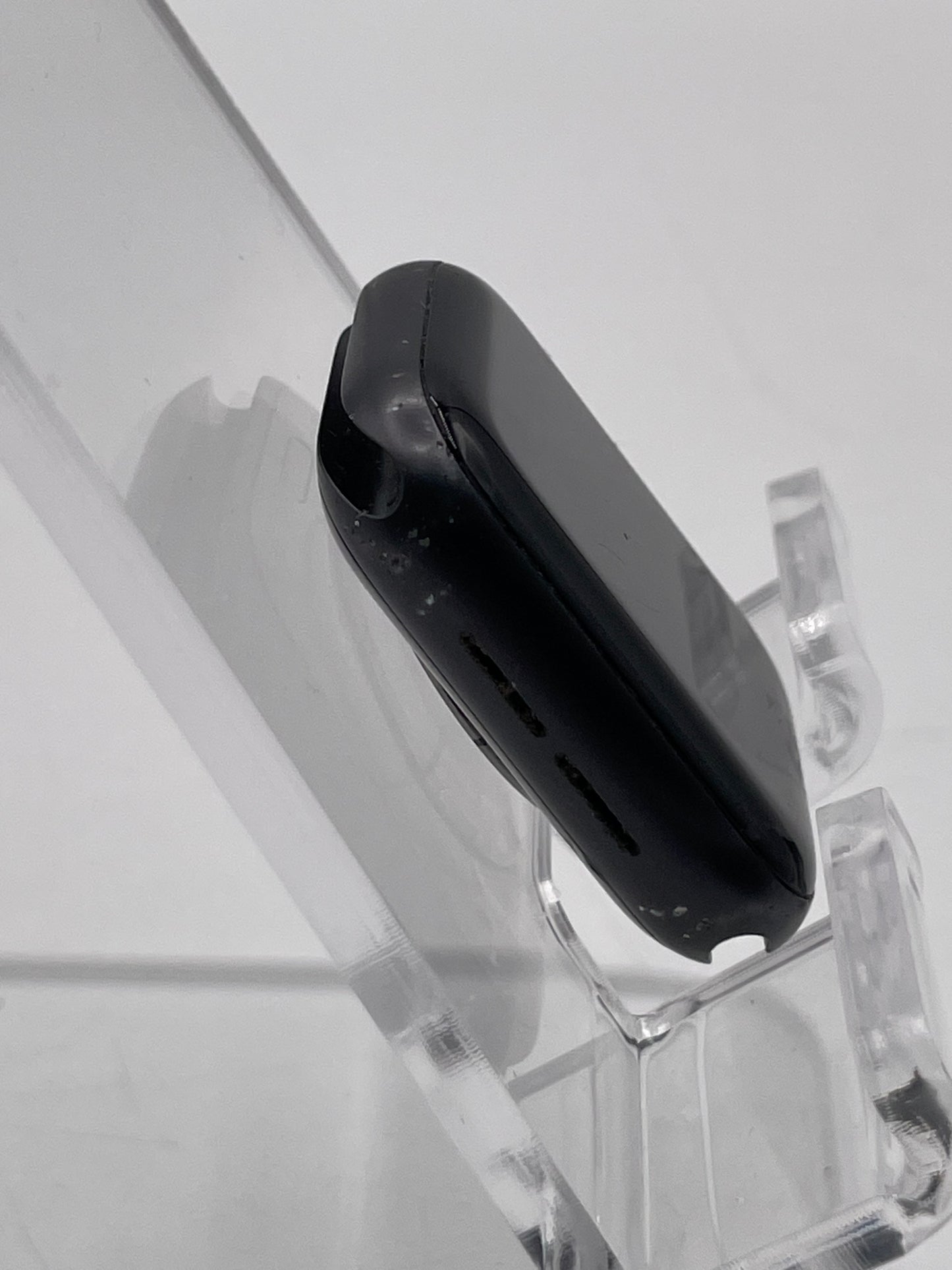 Apple Watch Series 5 40mm A2092 MWWQ2LL/A Space Gray Aluminium Case with Black Sport Band