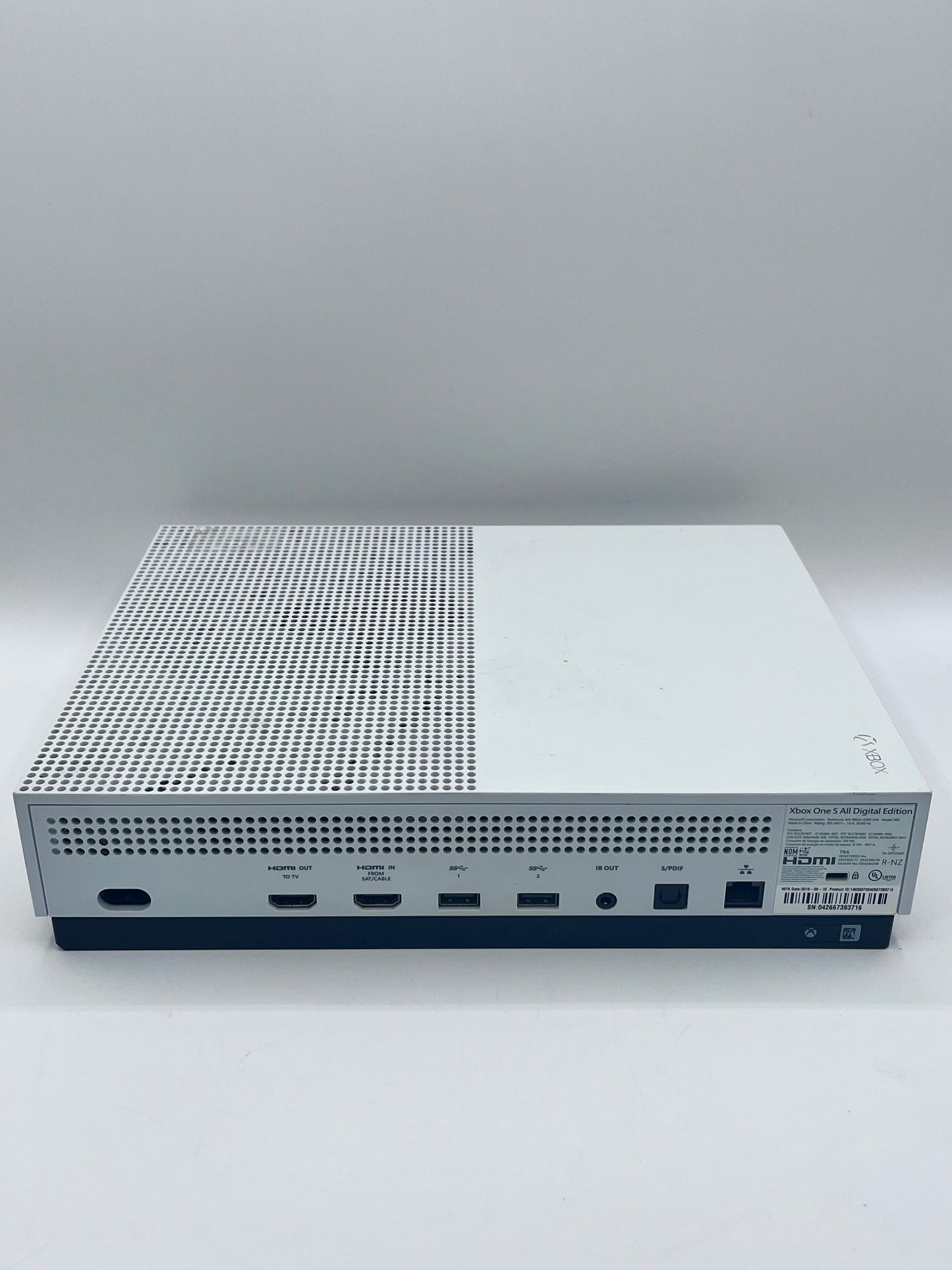 Microsoft Xbox One S All-Digital Edition 2019 1TB Console 1681 - White