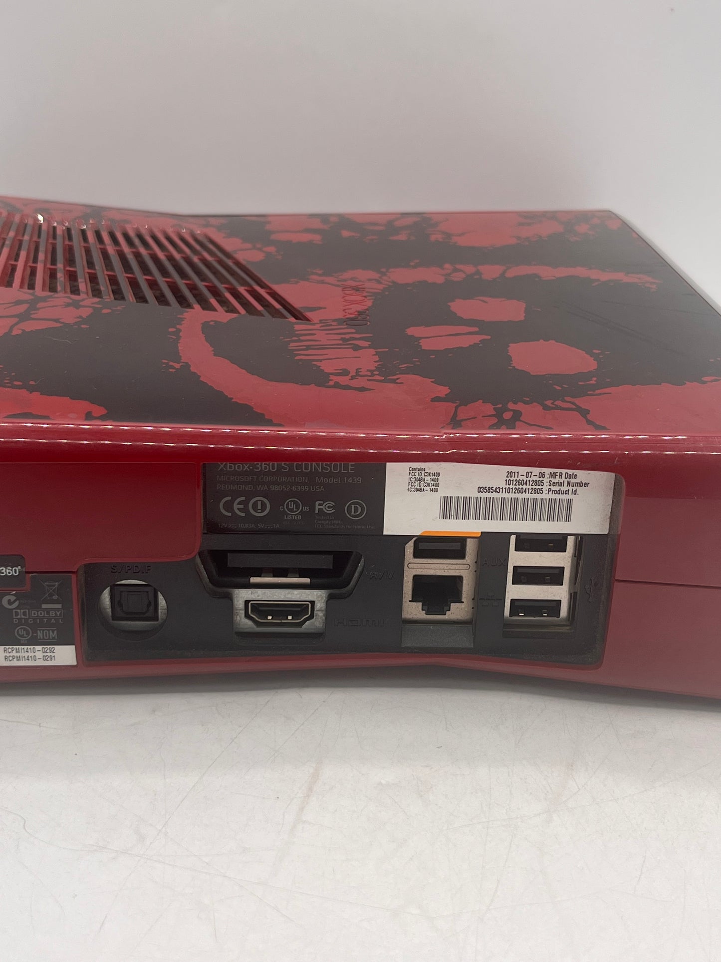 Microsoft Xbox 360 Gears of War 3 320GB Limited Edition Console Red
