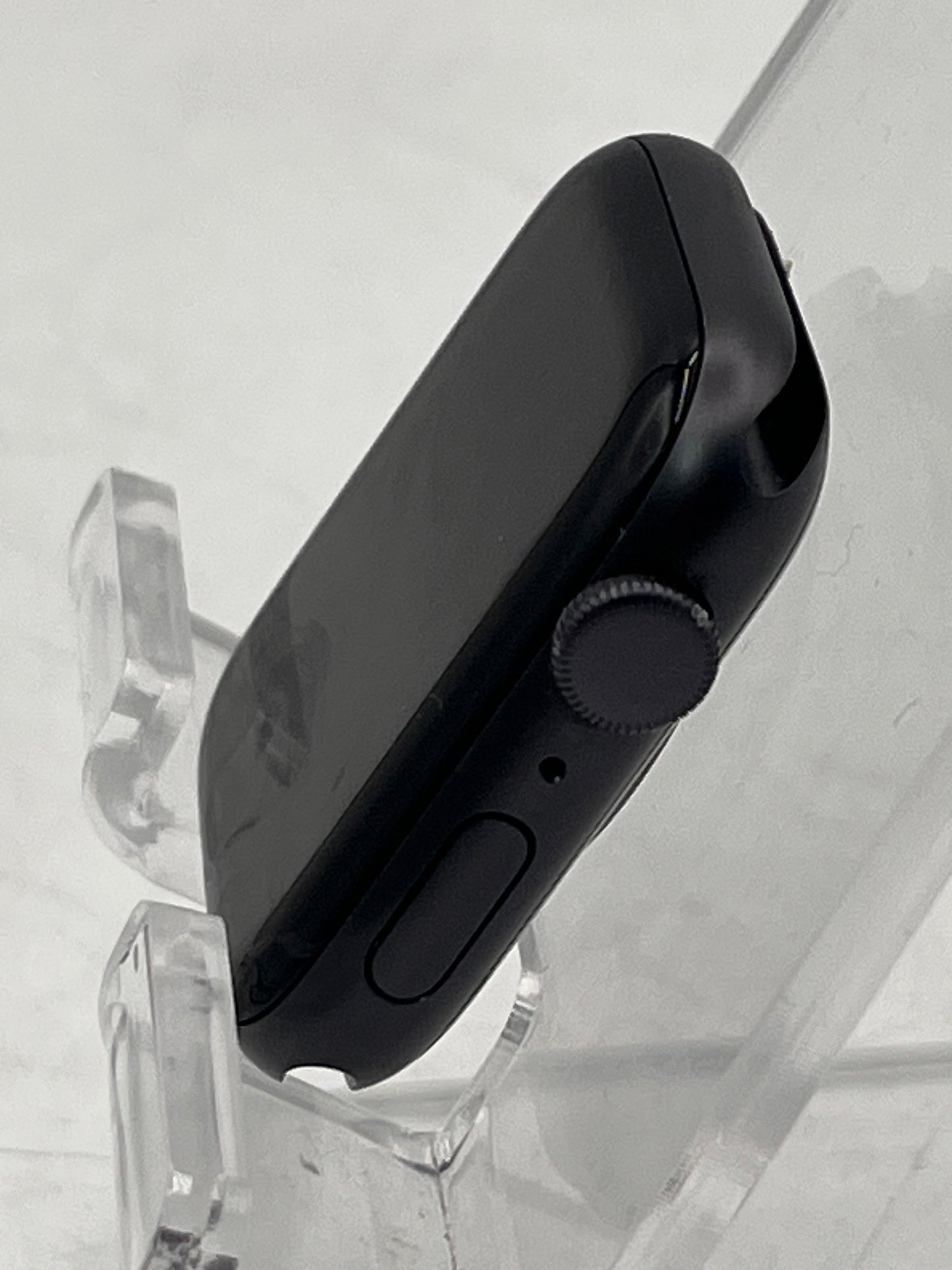 Apple Watch SE A2352 (2020) 44mm GPS Only Used Black