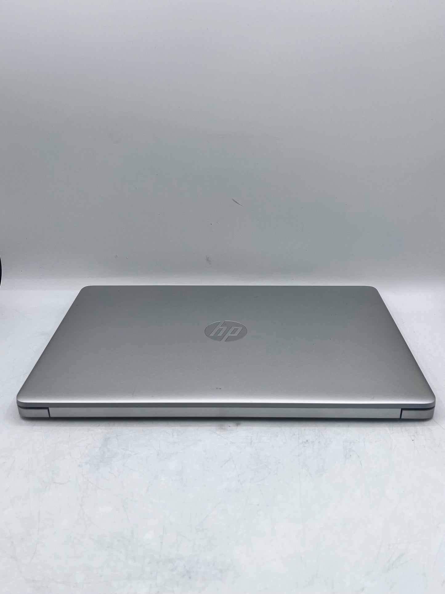 HP 15-DY2702DX Laptop Intel Core i3 8GB 256GB  - Silver