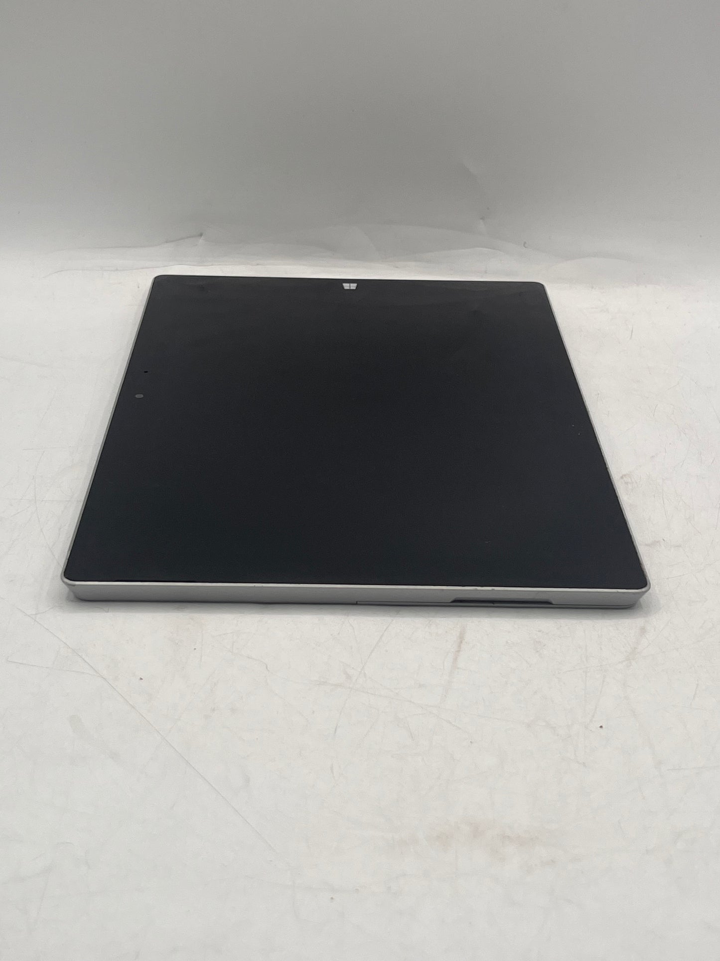 Microsoft Surface 3 10.8" Laptop/Tablet Intel Atom X7-Z8700 4GB 64GB