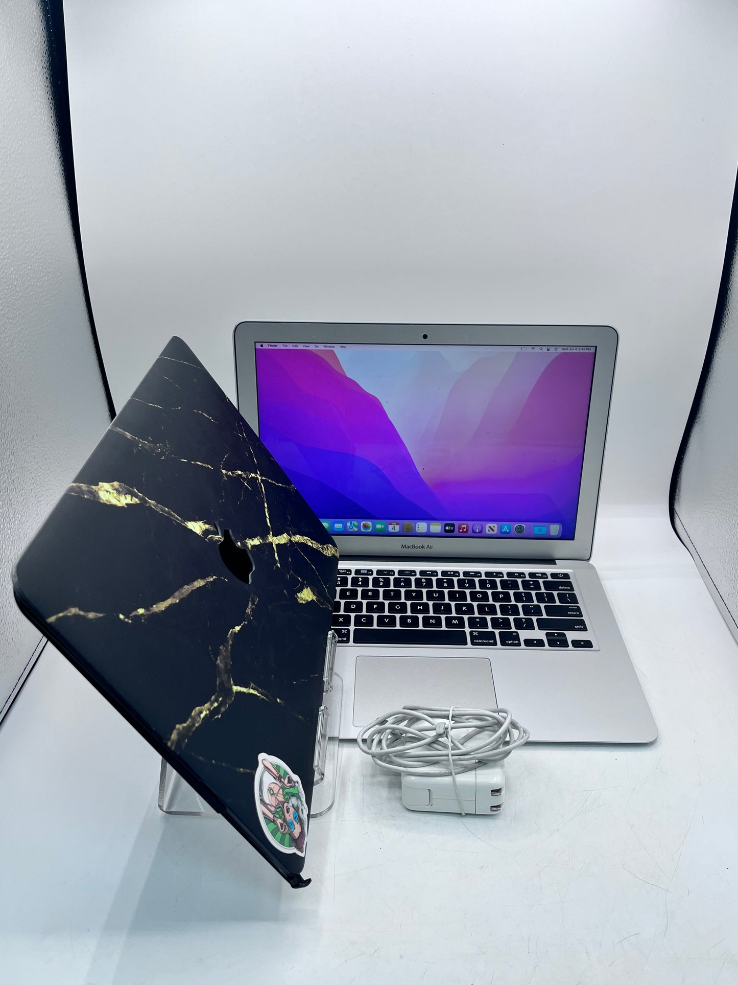 Apple MacBook Air 13" 2017 1.8 GHZ Core i5 A1466 8GB RAM 128GB SSD