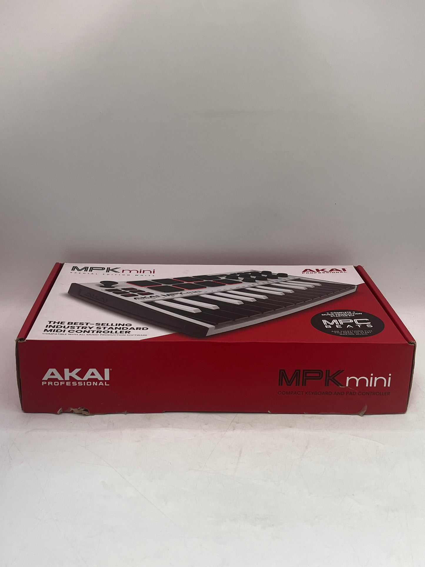 Akai Professional MPK Mini MK3 MIDI Controller Keyboard 25 Keys w/ Cable