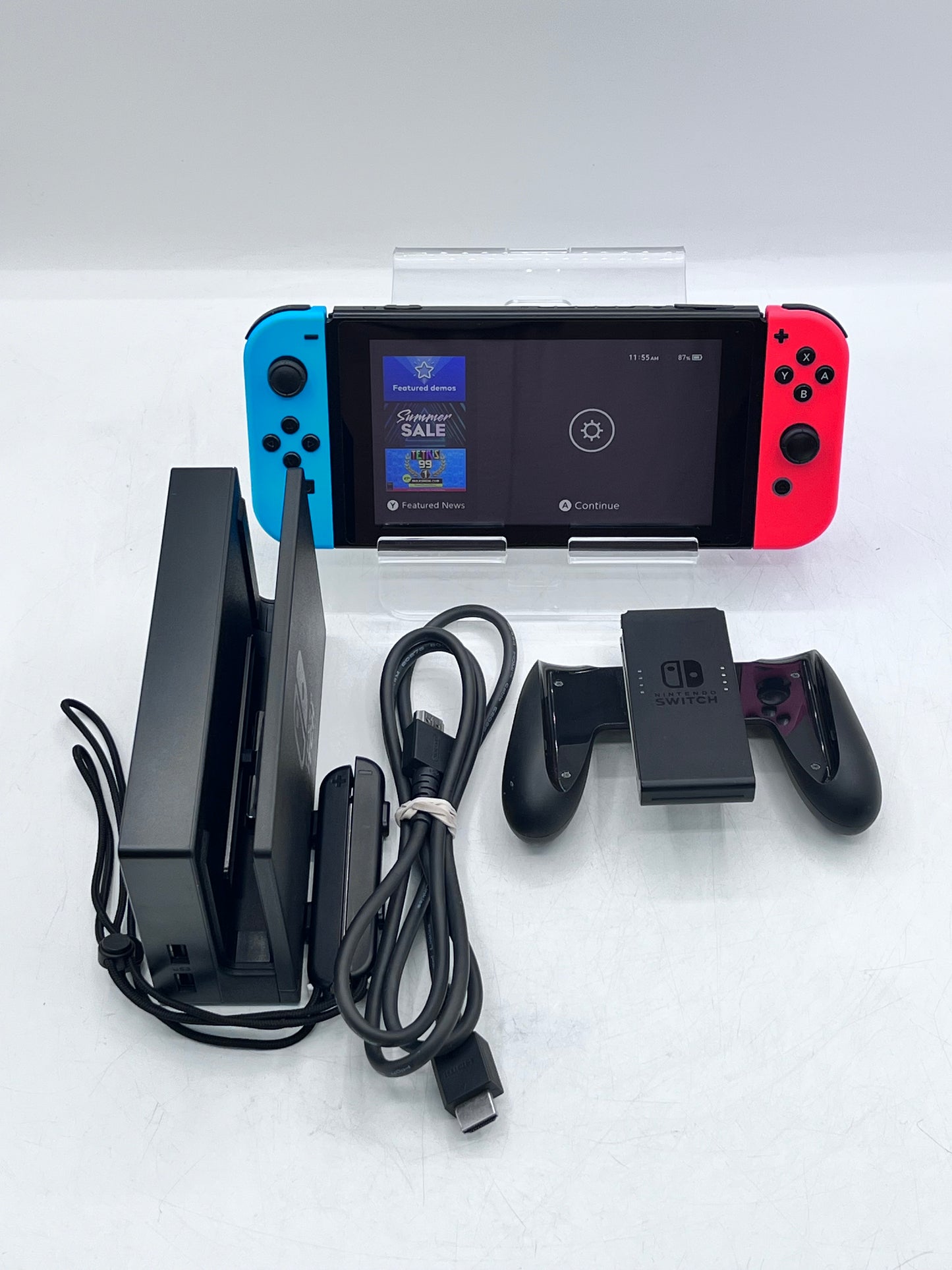 Nintendo Switch (HAC-001) 32GB  Handheld Console - Black