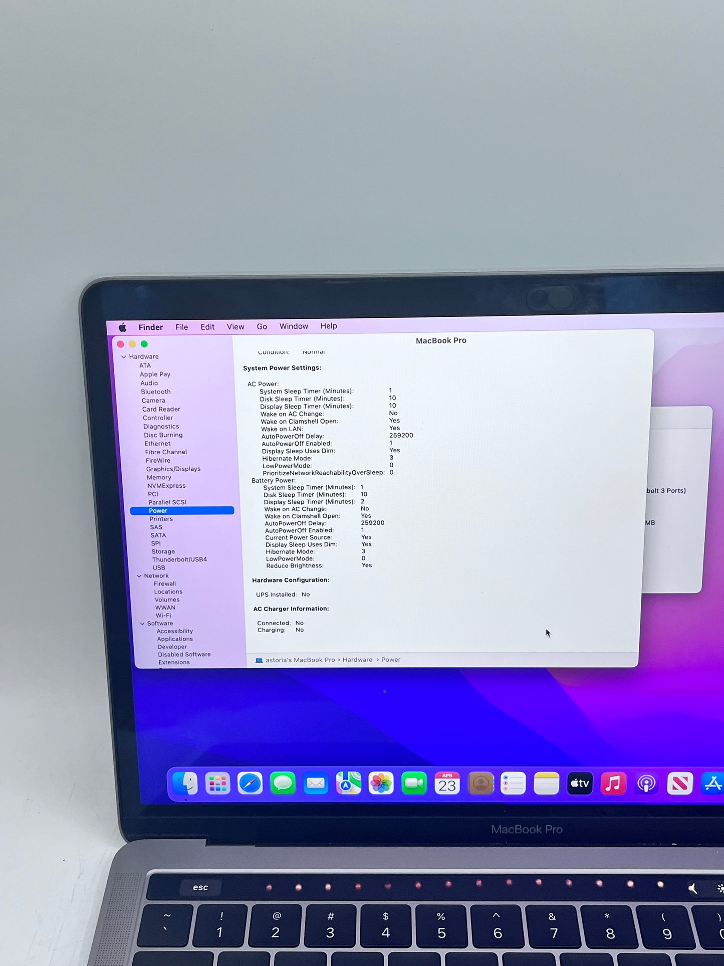 2017 Apple MacBook Pro A1706 13 Core i5 8GB 256GB Gray