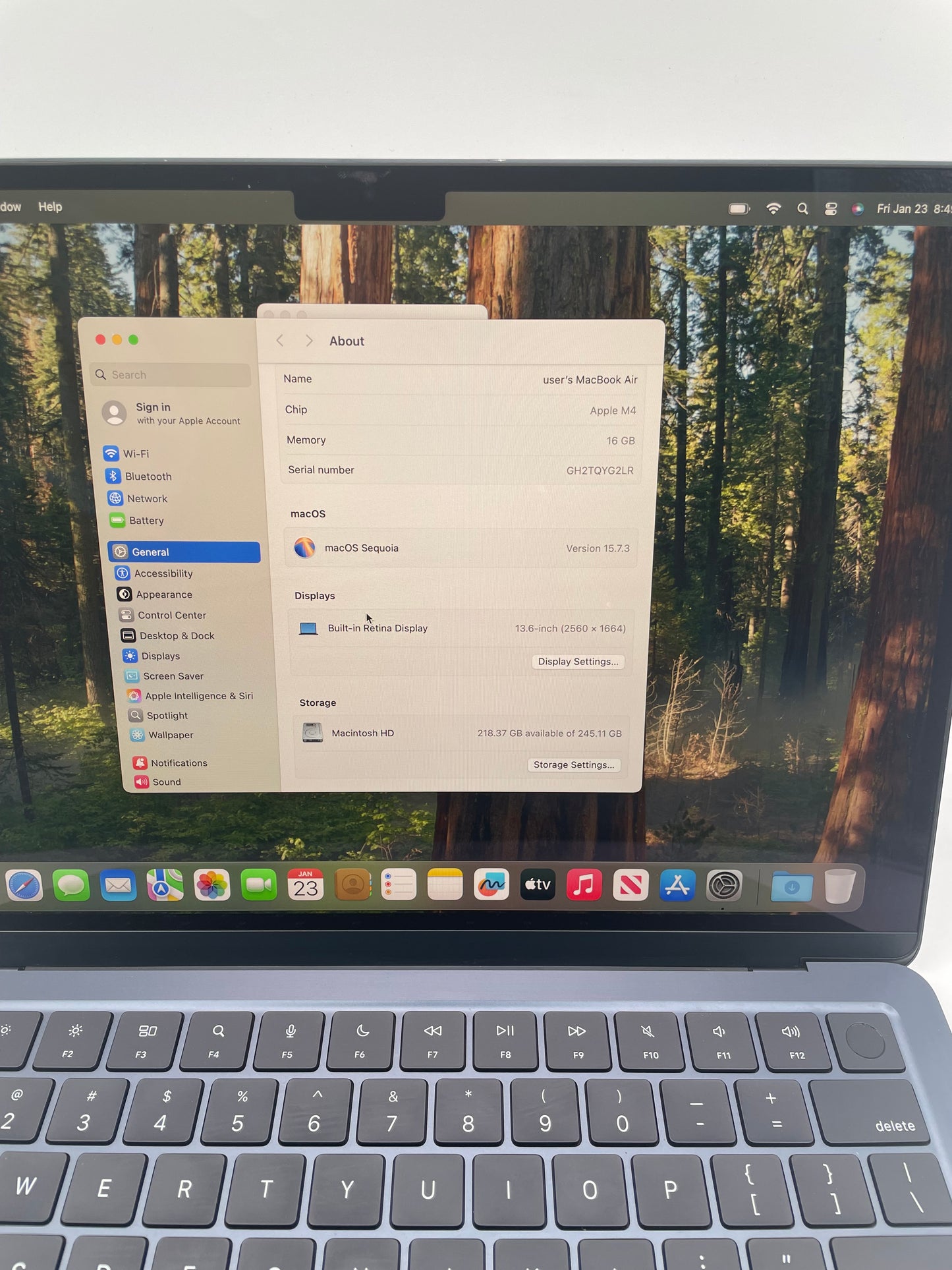 2025 Apple MacBook Air 13" M4 8C GPU 16GB 256GB A3240 Midnight 9 Cycle Count