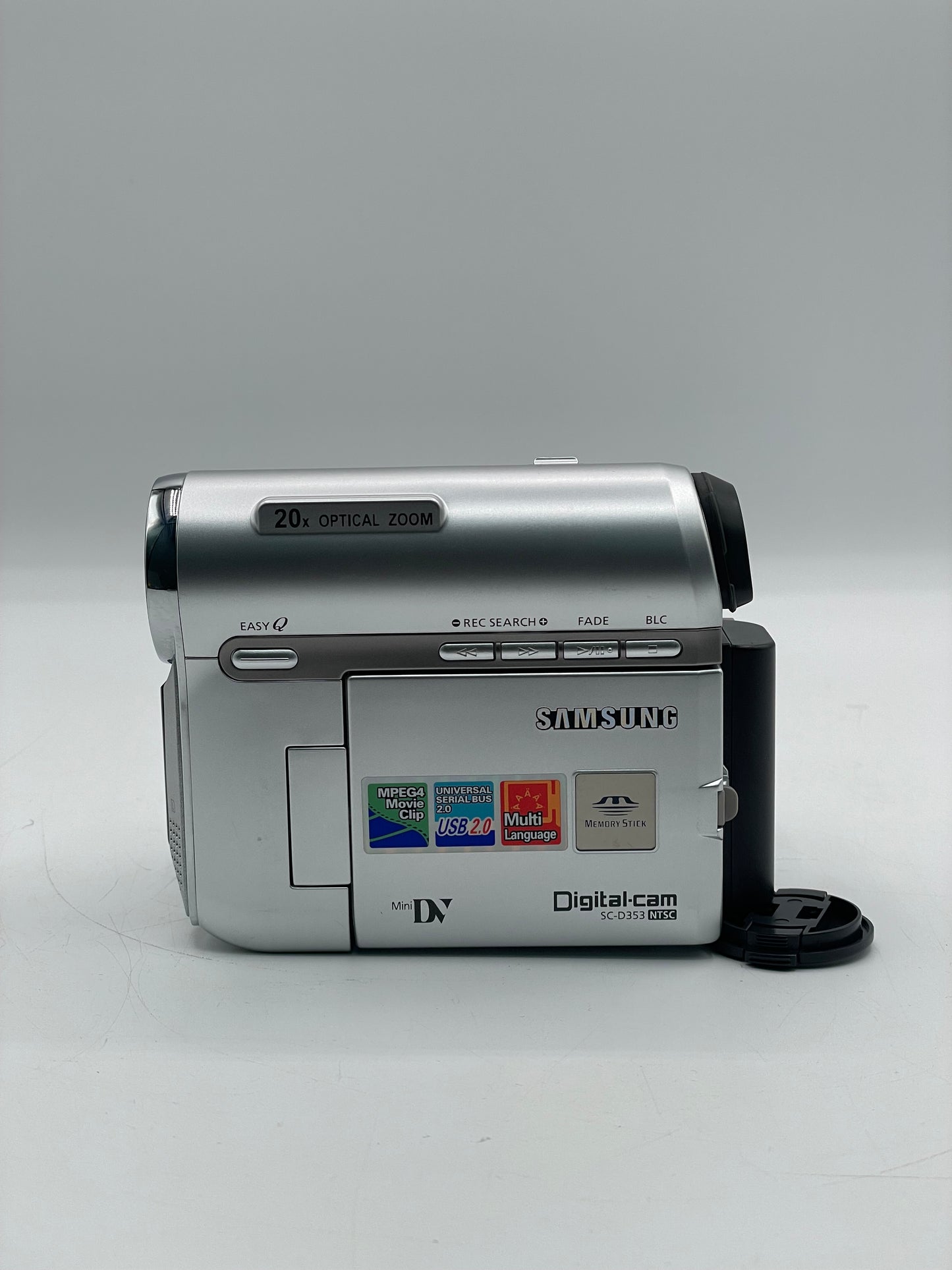 Samsung Digital SC-D353 MiniDV Camcorder Silver with Charger and Case