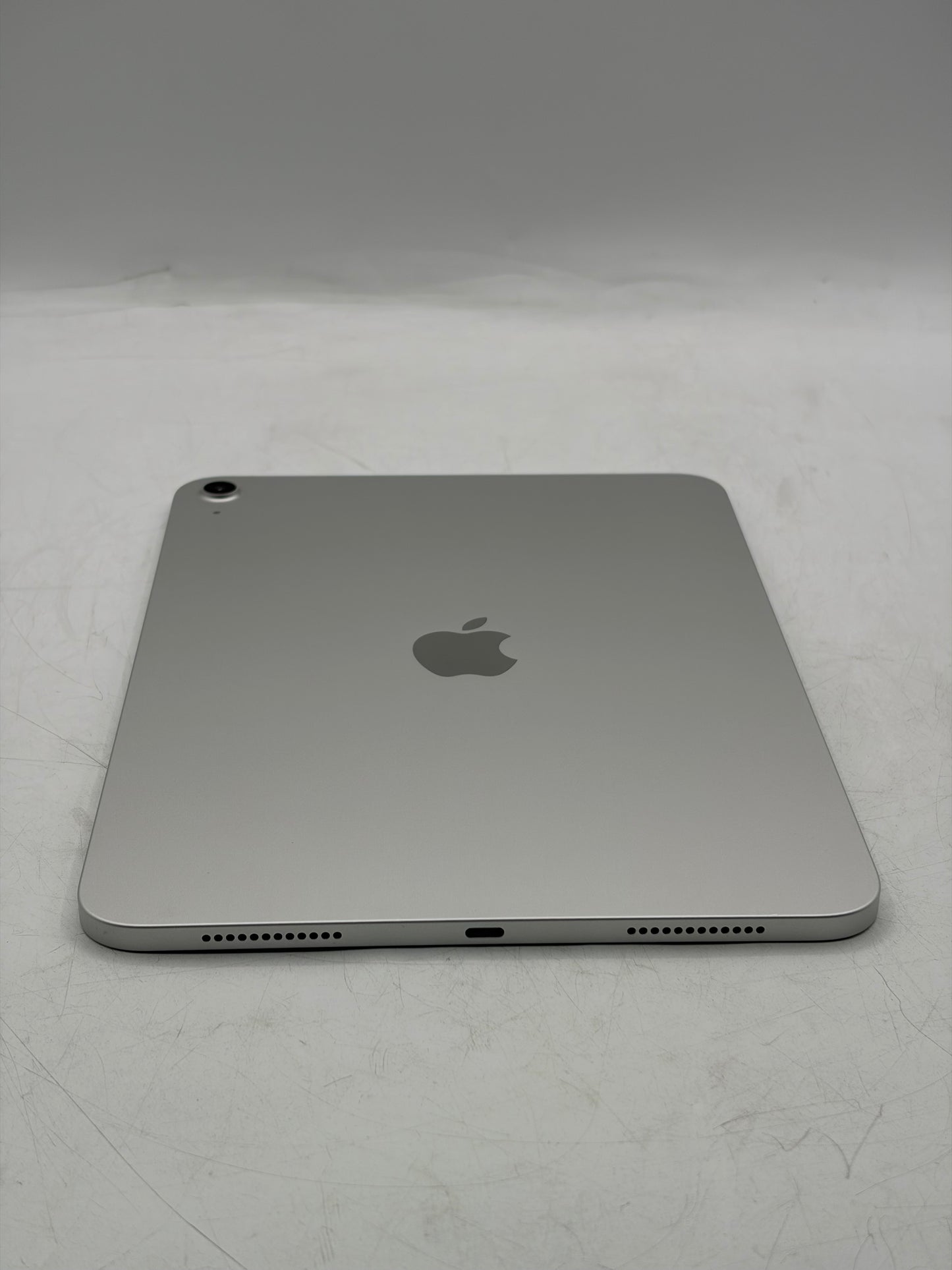 2025 Apple iPad (11th Gen) A3354 128GB Wi‑Fi Only Silver 100% Battery Health