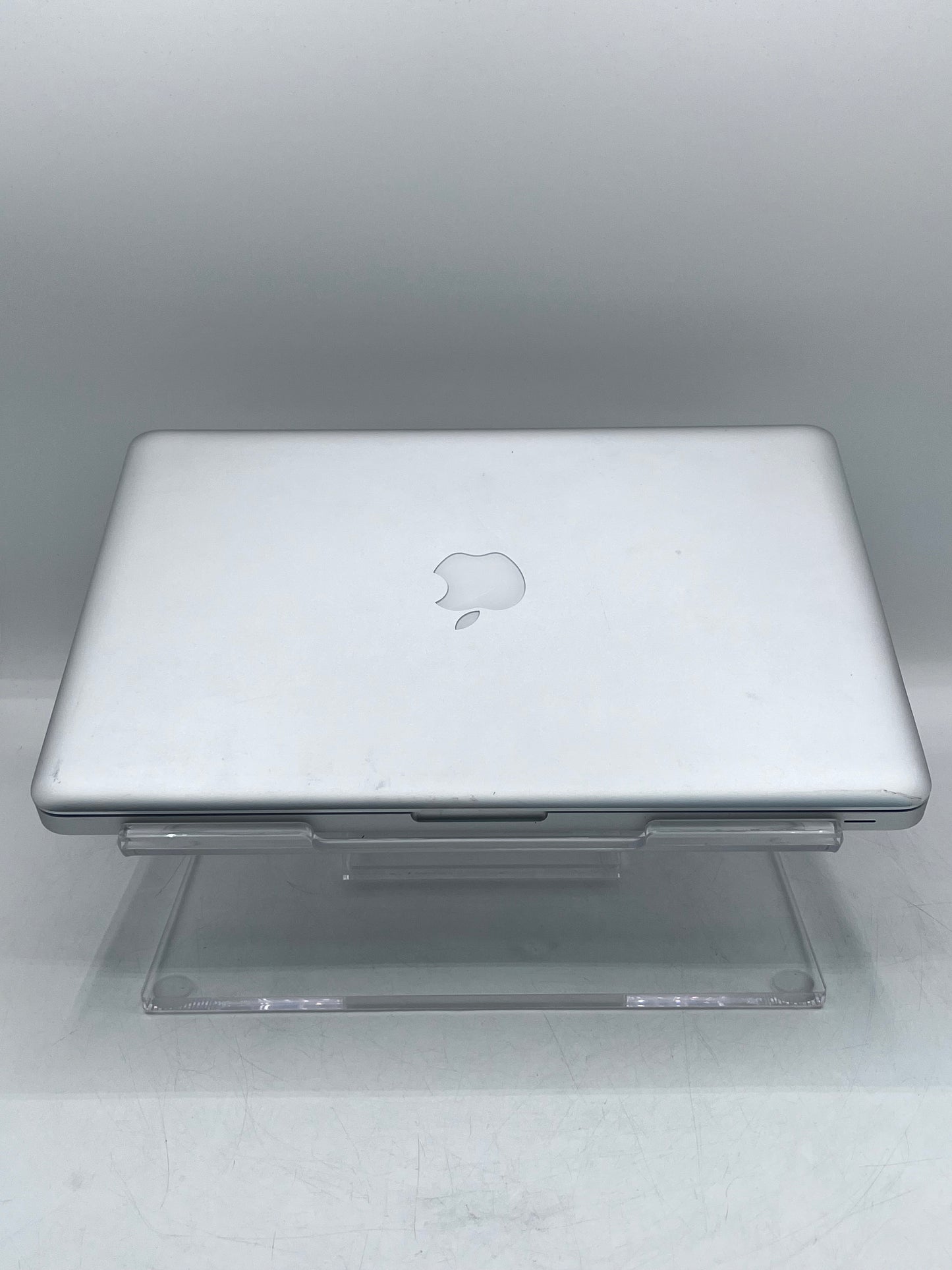 Apple MacBook Pro 13" A1278 (2009)  Intel Core 2 Duo, 256GB SSD - Silver