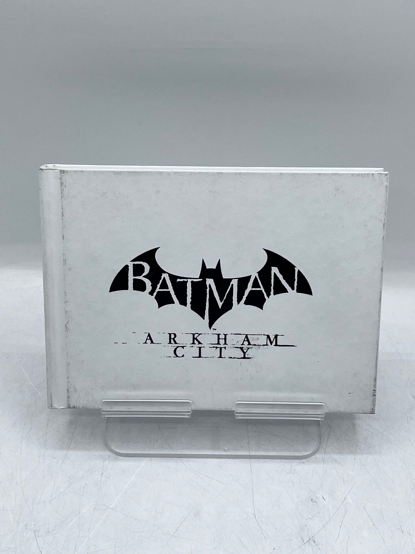 Batman Arkham City Xbox 360 Video Game In Collectors Edition Artwork Book