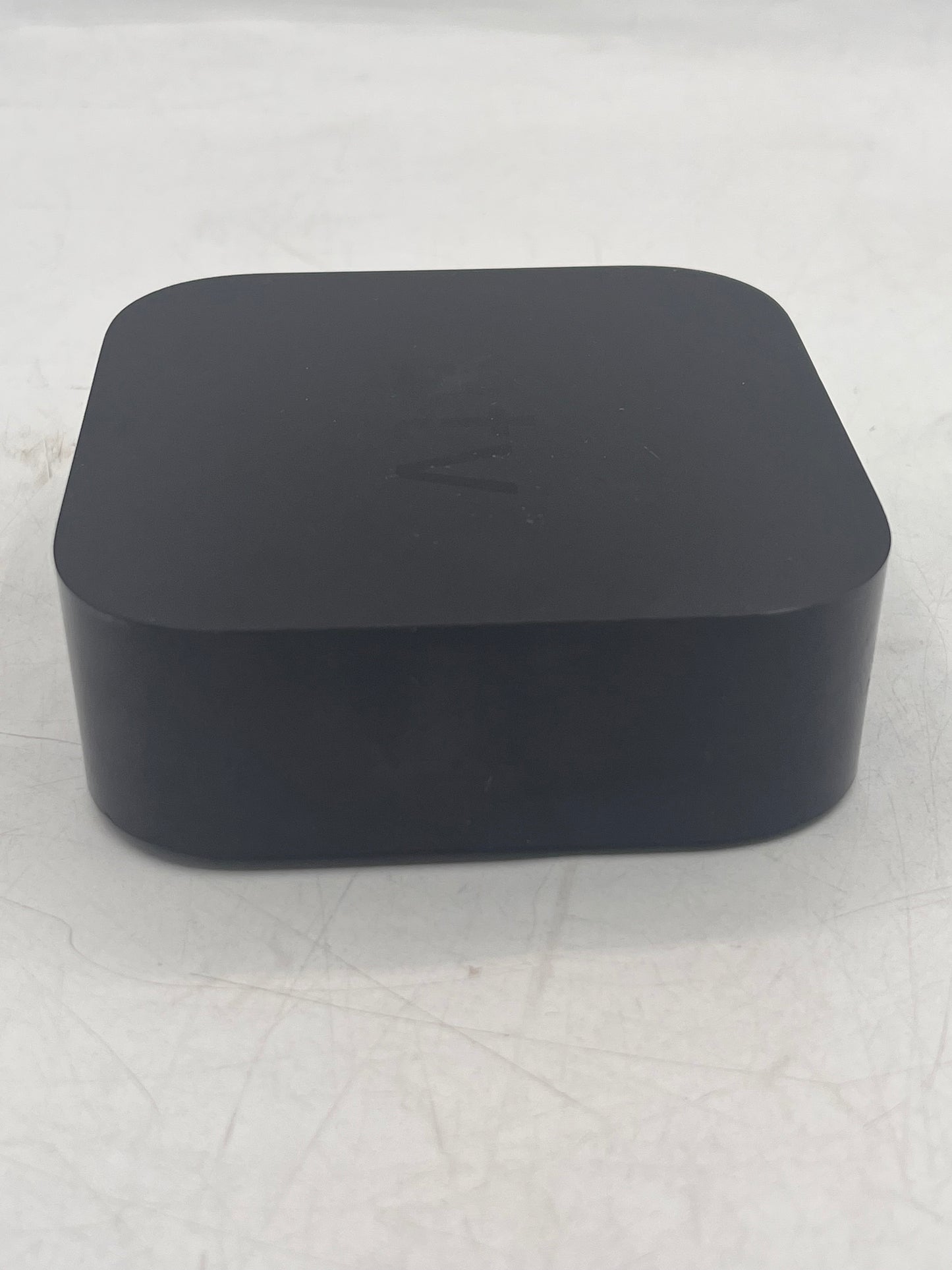 Apple TV 4K A2169 32GB (2nd Gen) Media Streamer