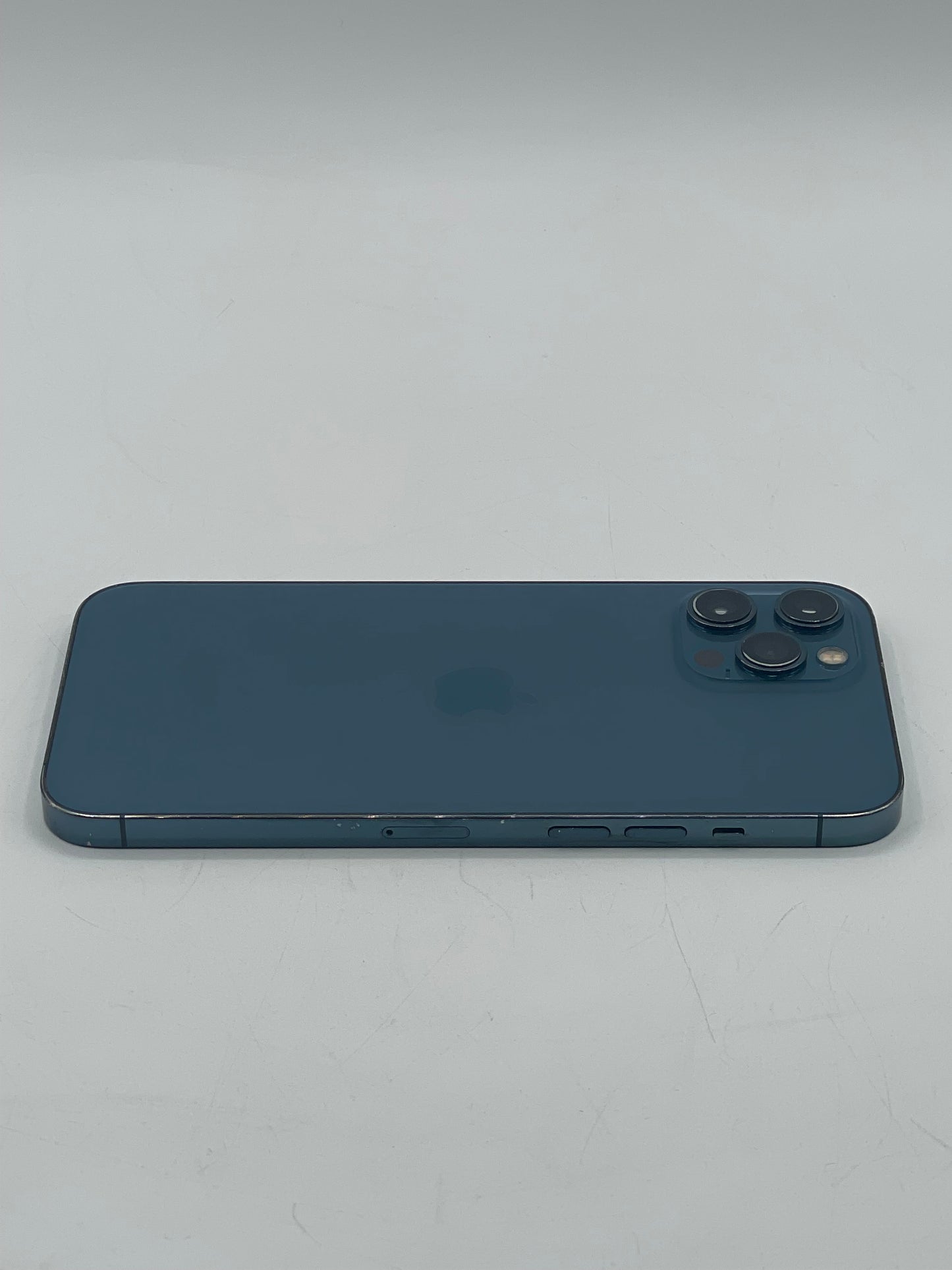 Unlocked Apple iPhone 12 Pro Max 6.7" 256GB Blue A2342 MG9X3LL/A 87% Battery