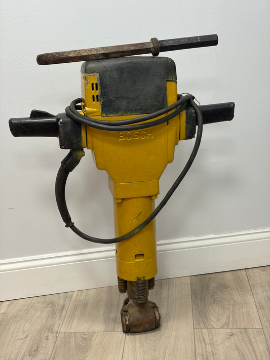 Bosch 0 611 304 034 Demolition Broker Electric Jack Hammer Free Shipping