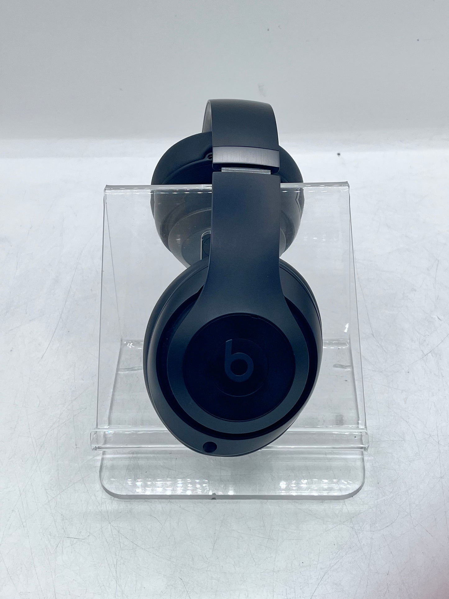 Beats Studio Pro Wireless On-Ear Bluetooth Headphones A2924 - Black