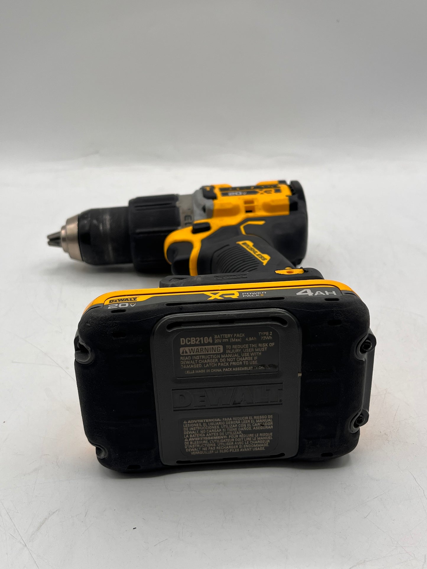 DeWalt DCD806 20V MAX Brushless 1/2" Hammerdrill/Drill Driver with 4Ah Battery & Charger