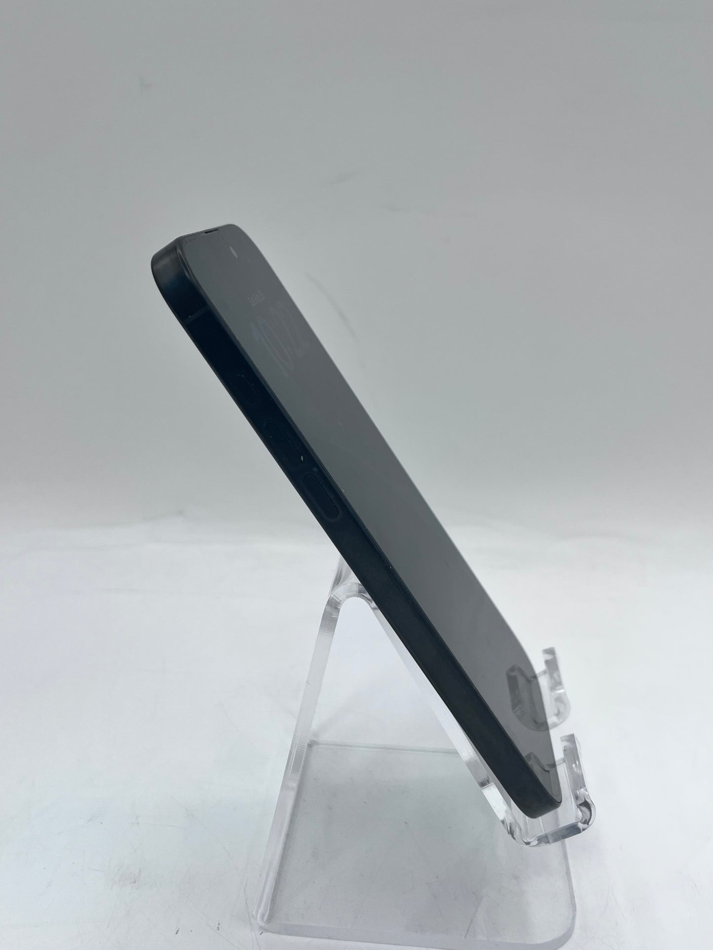 Unlocked  Apple iPhone 16 Pro Max A3084 MYWC3LL/A 1TB 95% BH Black Titanium