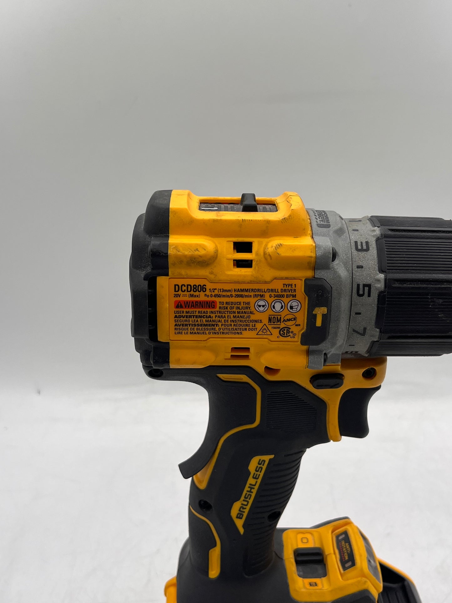 DeWalt DCD806 20V MAX Brushless 1/2" Hammerdrill/Drill Driver with 4Ah Battery & Charger