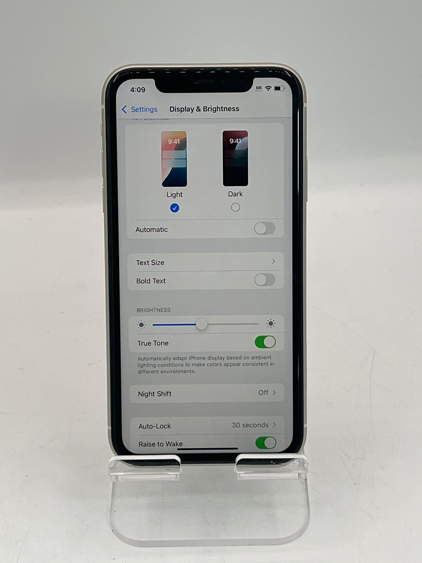 Unlocked Apple iPhone 11 64 GB A2111 MHC53LL/A White 97% Battery