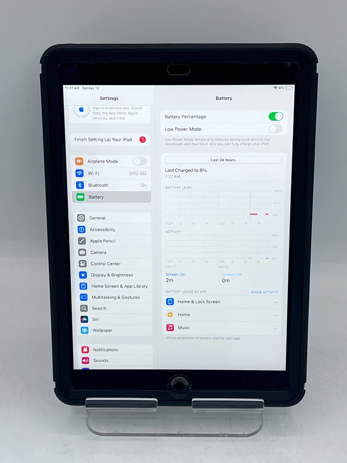 Apple iPad 9th Gen A2604 MK2K3LL/A 64GB Space Gray with Otterbox Case!