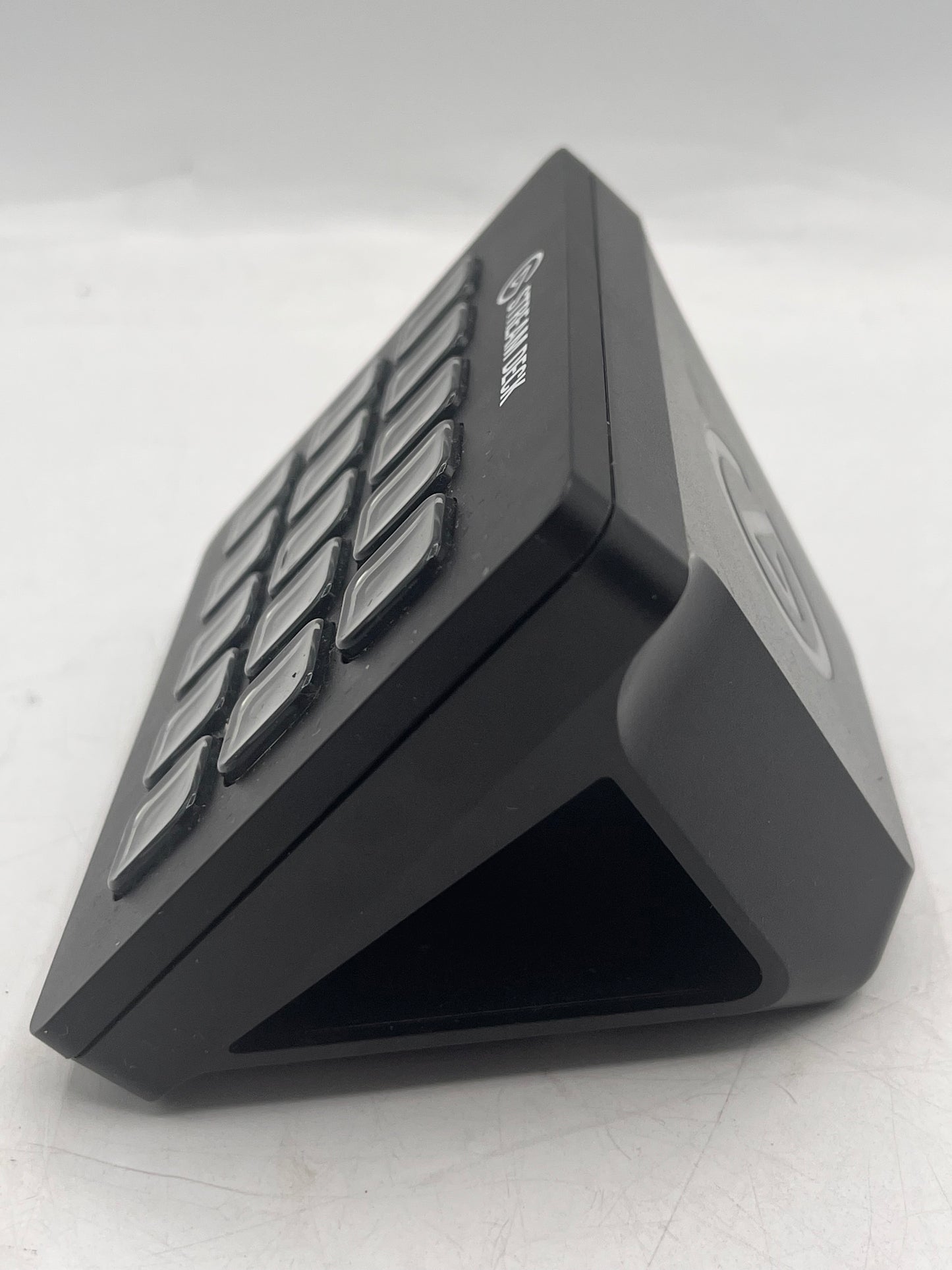 Elgato Stream Deck MK.2 15-Key Controller 20GBA9901