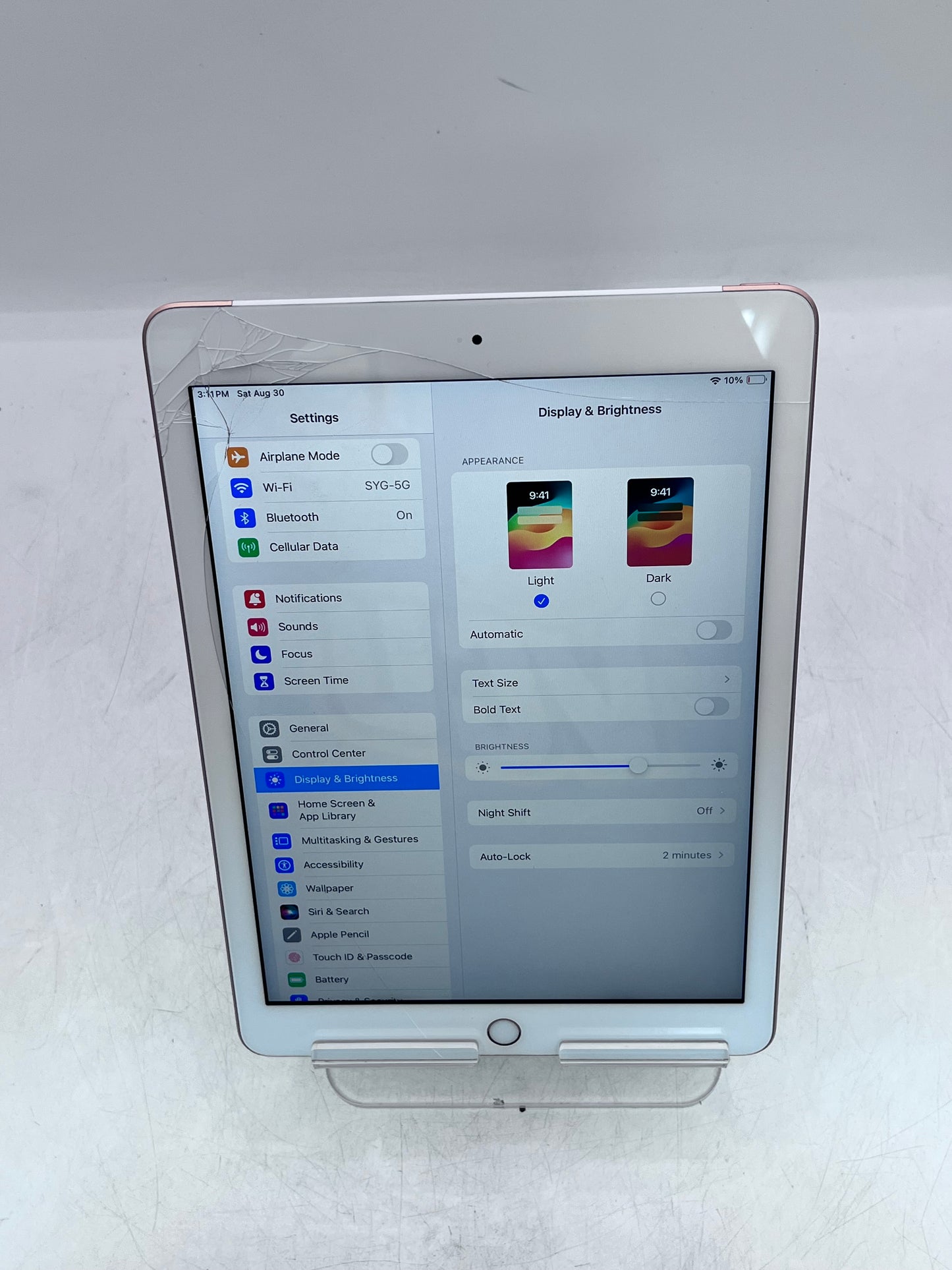 Apple iPad (6th Gen) MRM42LL/A A1954 32GB - Rose Gold READ